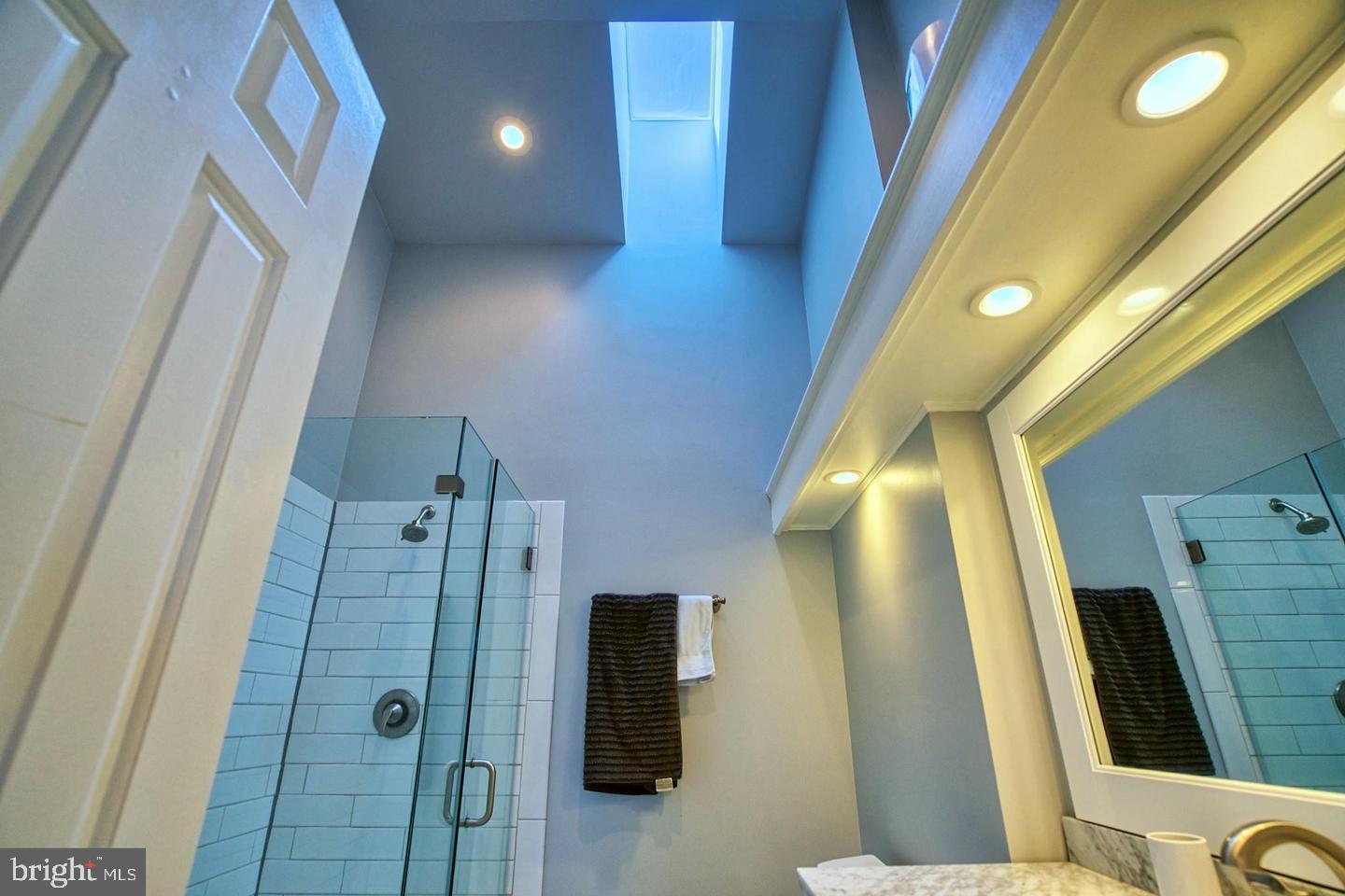 KINGSTOWNE - Residential Lease