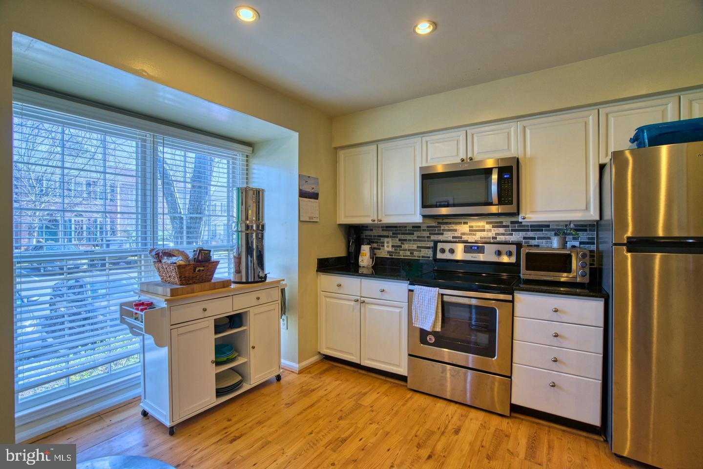 KINGSTOWNE - Residential Lease