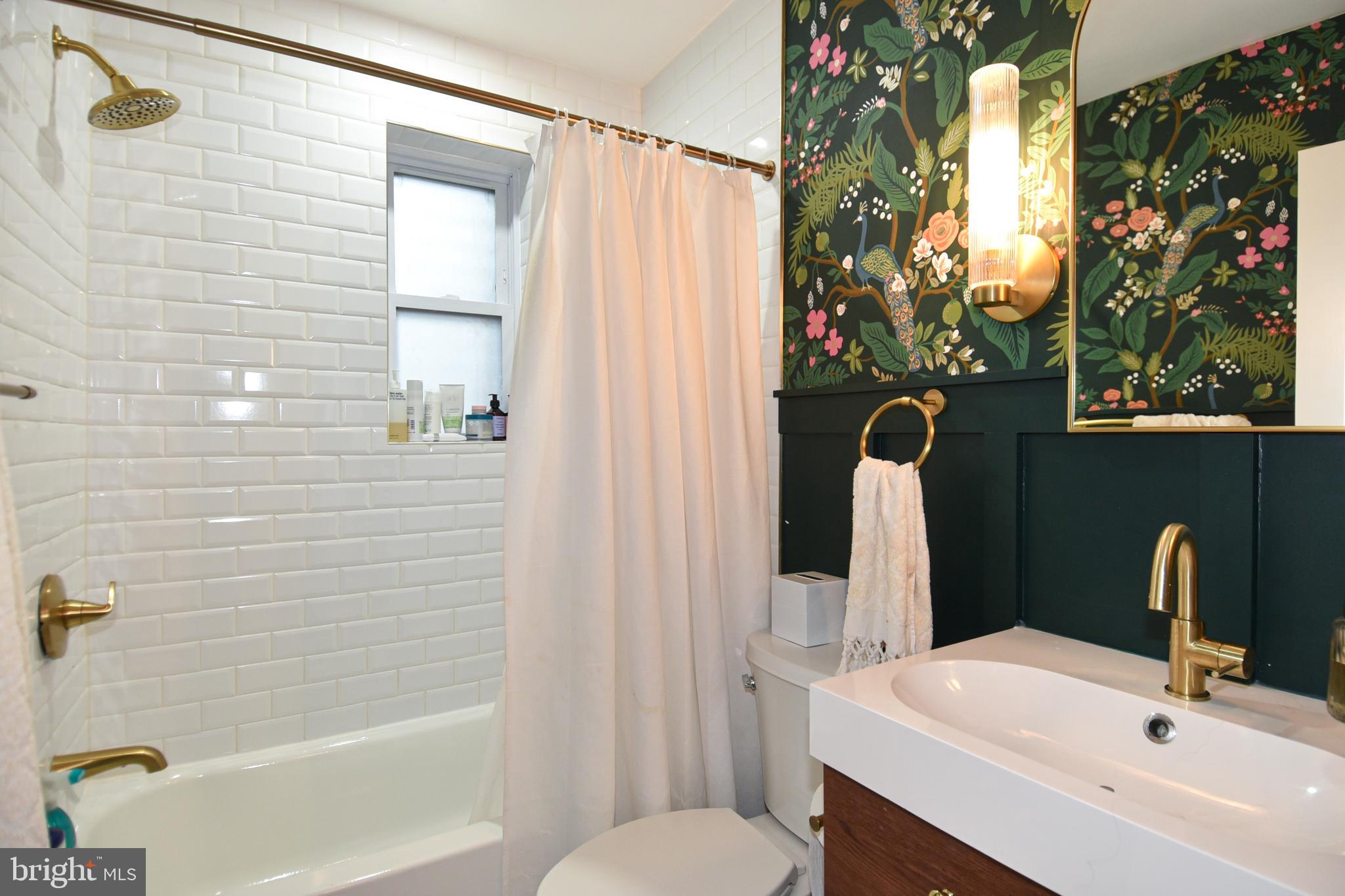 DUKE GARDENS - Residential Lease