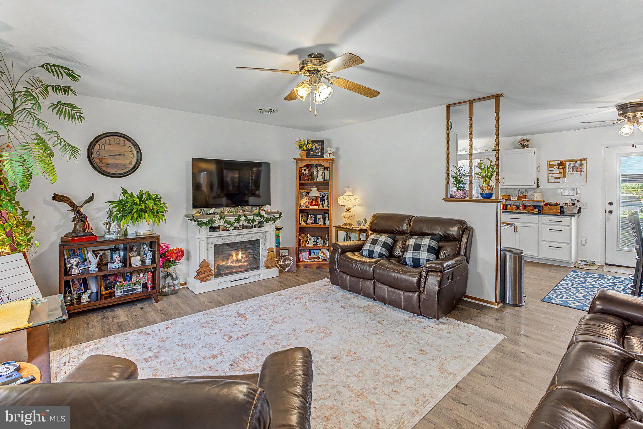 1077 BRAMLY DRIVE