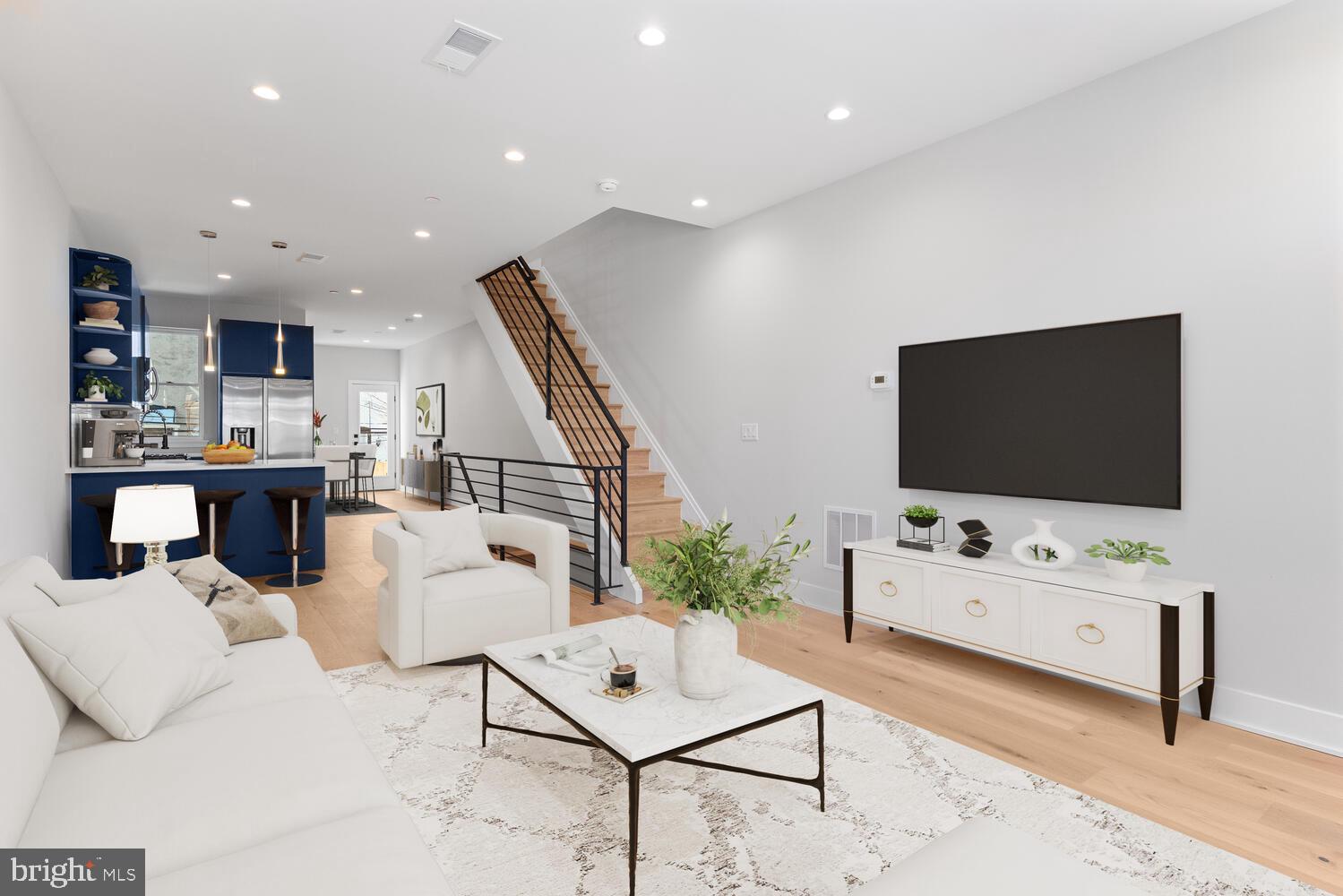 COBBS CREEK - Residential