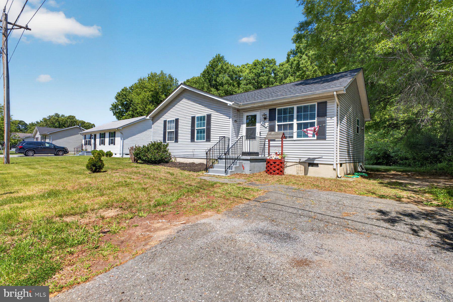 WOODLAND VILLAGE - Residential