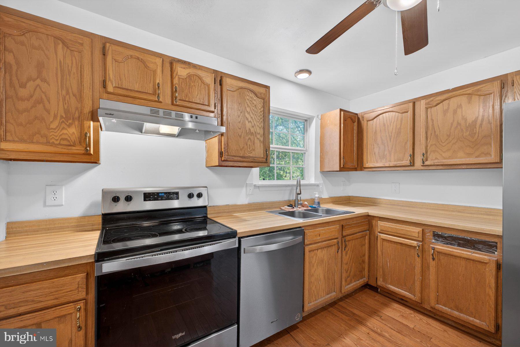 WOODLAND VILLAGE - Residential