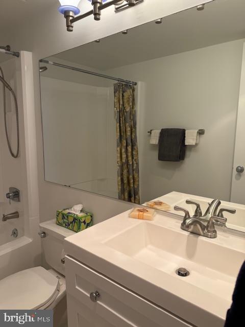 WATERGATE AT LANDMARK - Residential