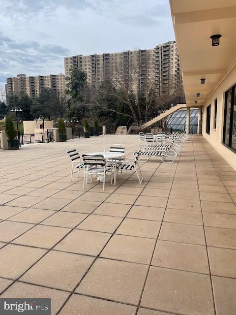 WATERGATE AT LANDMARK - Residential