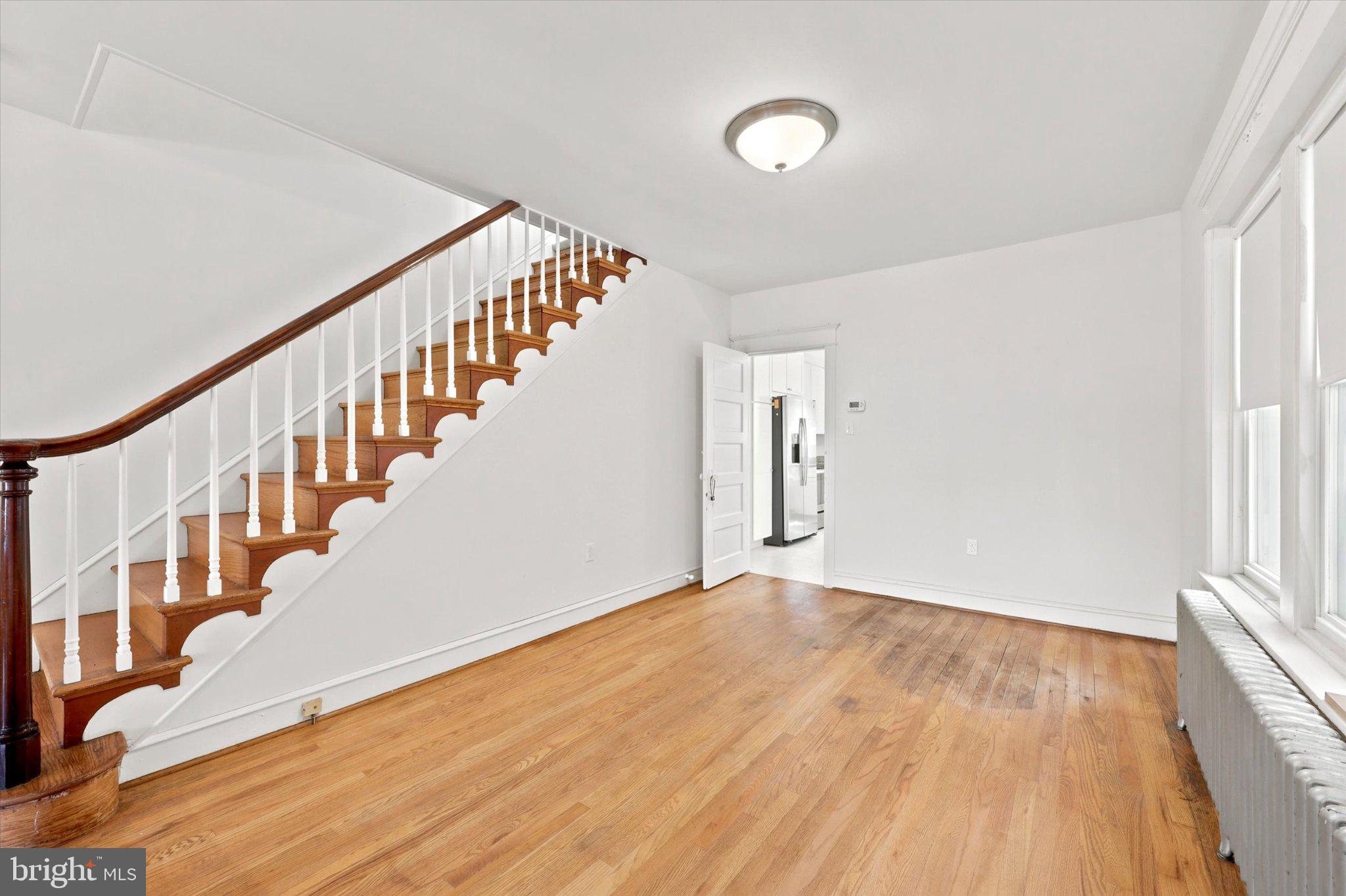 832 N UNION STREET
