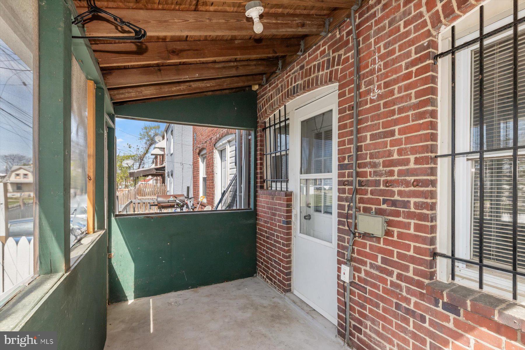 BROOKLYN - Residential