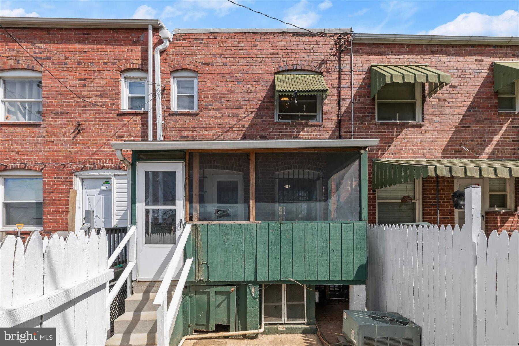 BROOKLYN - Residential