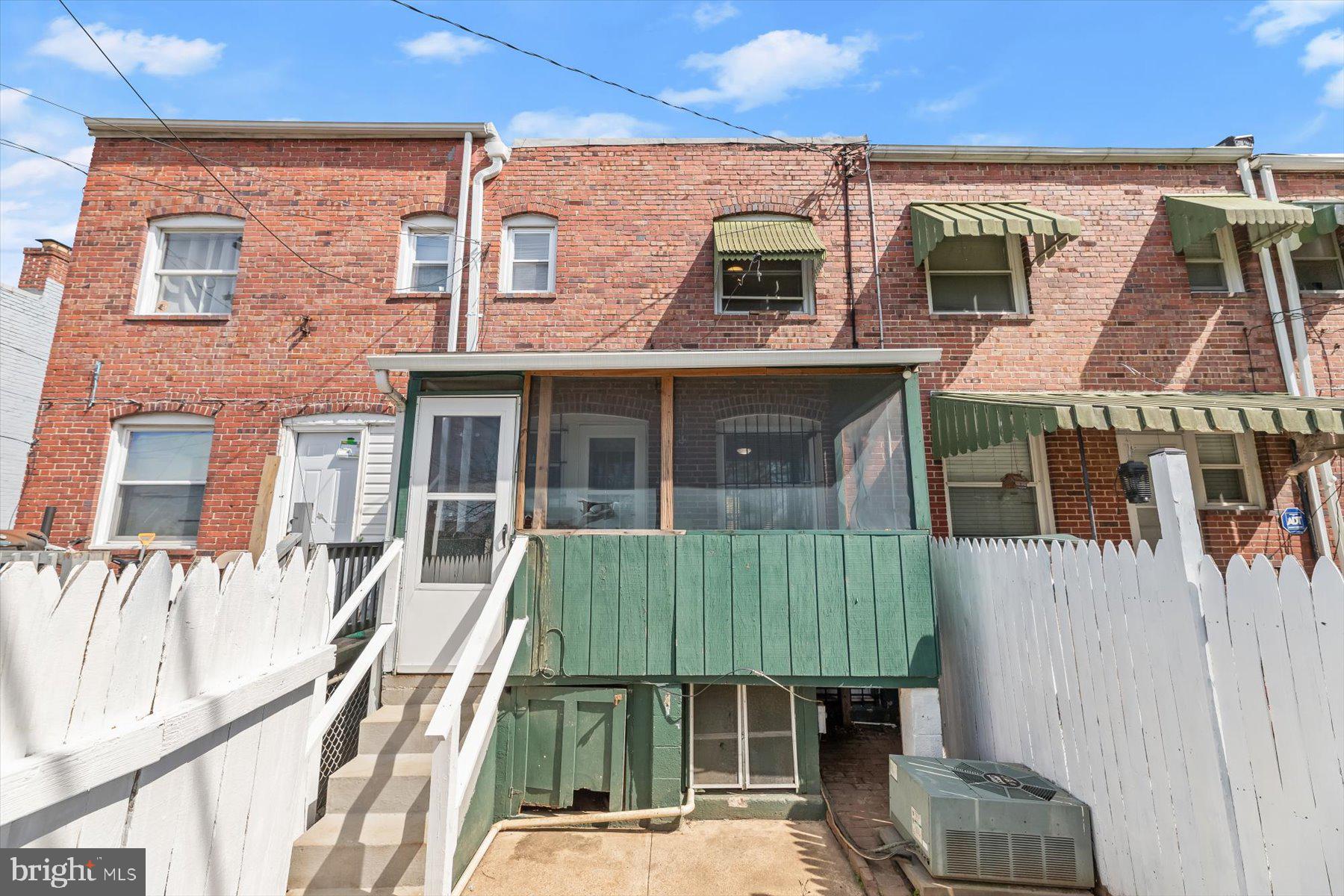 BROOKLYN - Residential