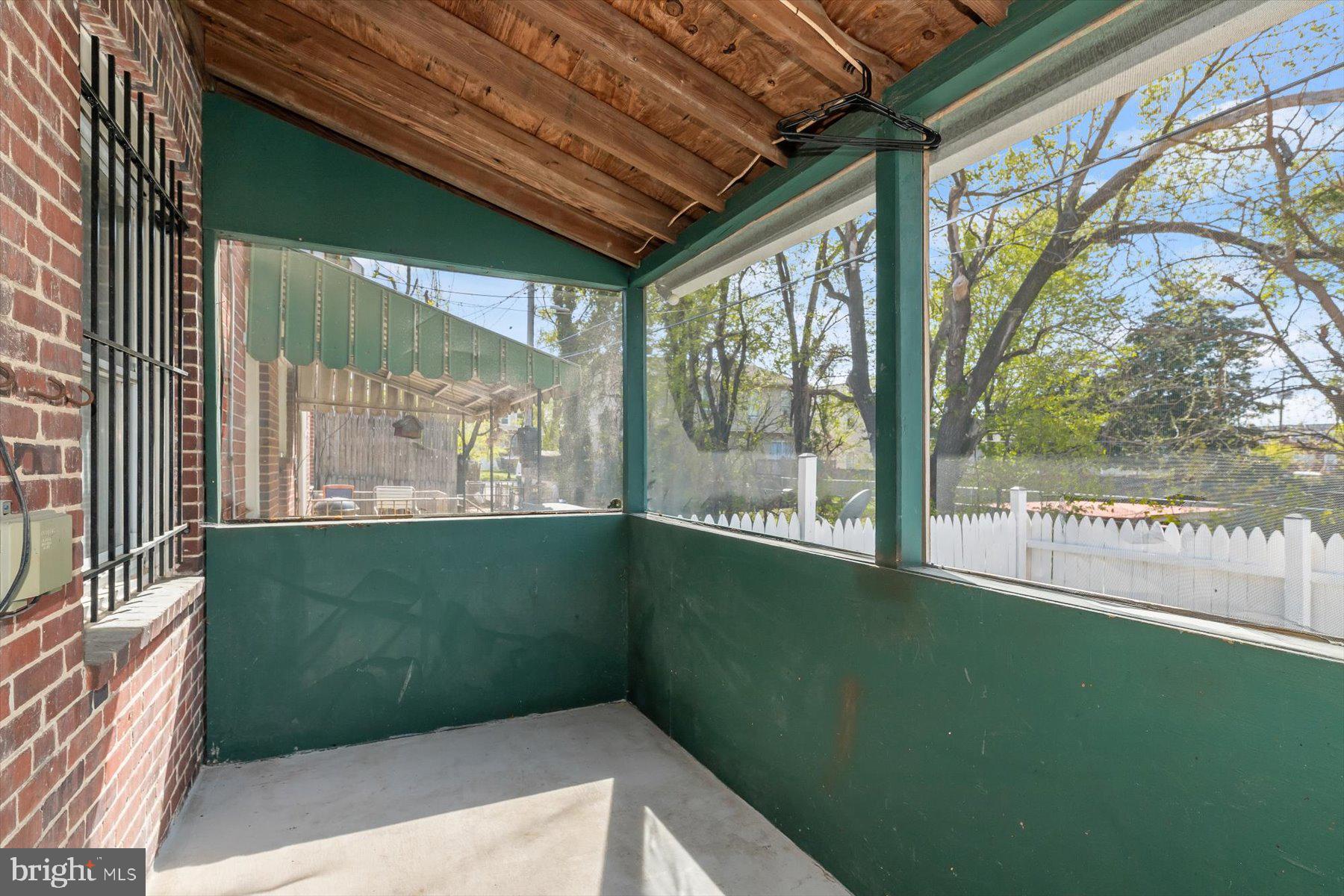 BROOKLYN - Residential