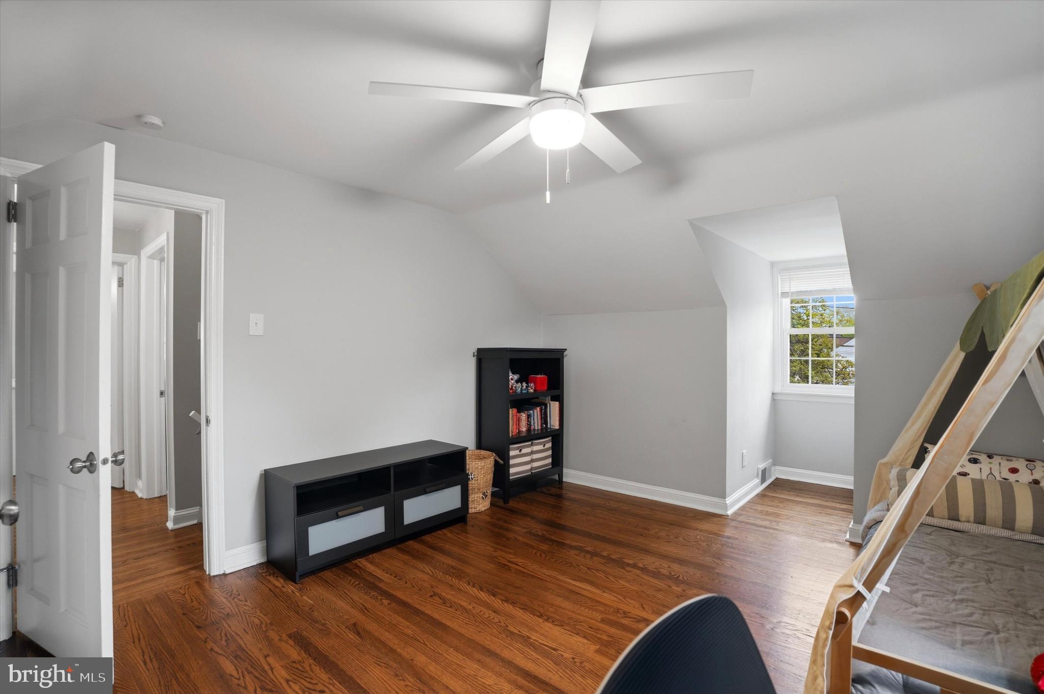 SPRINGFIELD CHASE - Residential