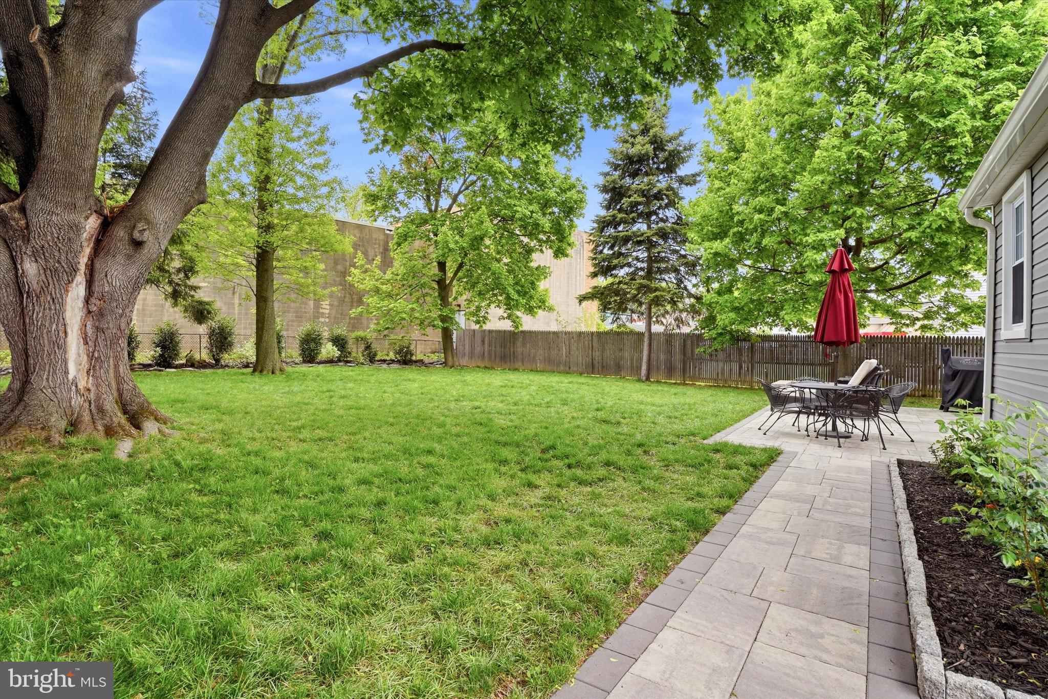 SPRINGFIELD CHASE - Residential