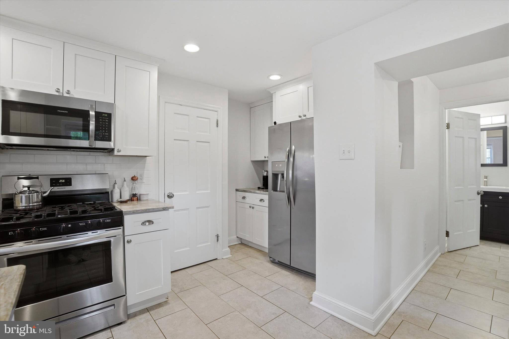 SPRINGFIELD CHASE - Residential