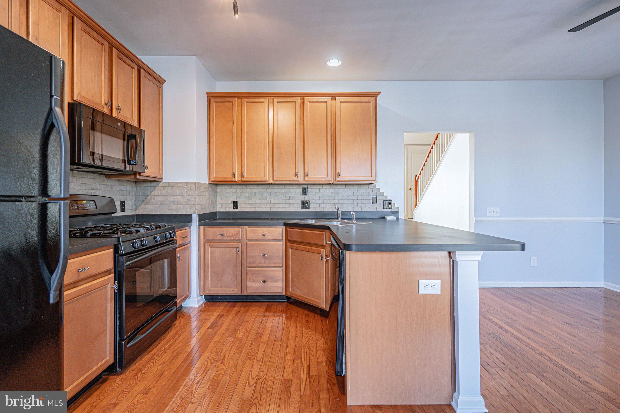 VISTAS AT GREEN HILL - Residential