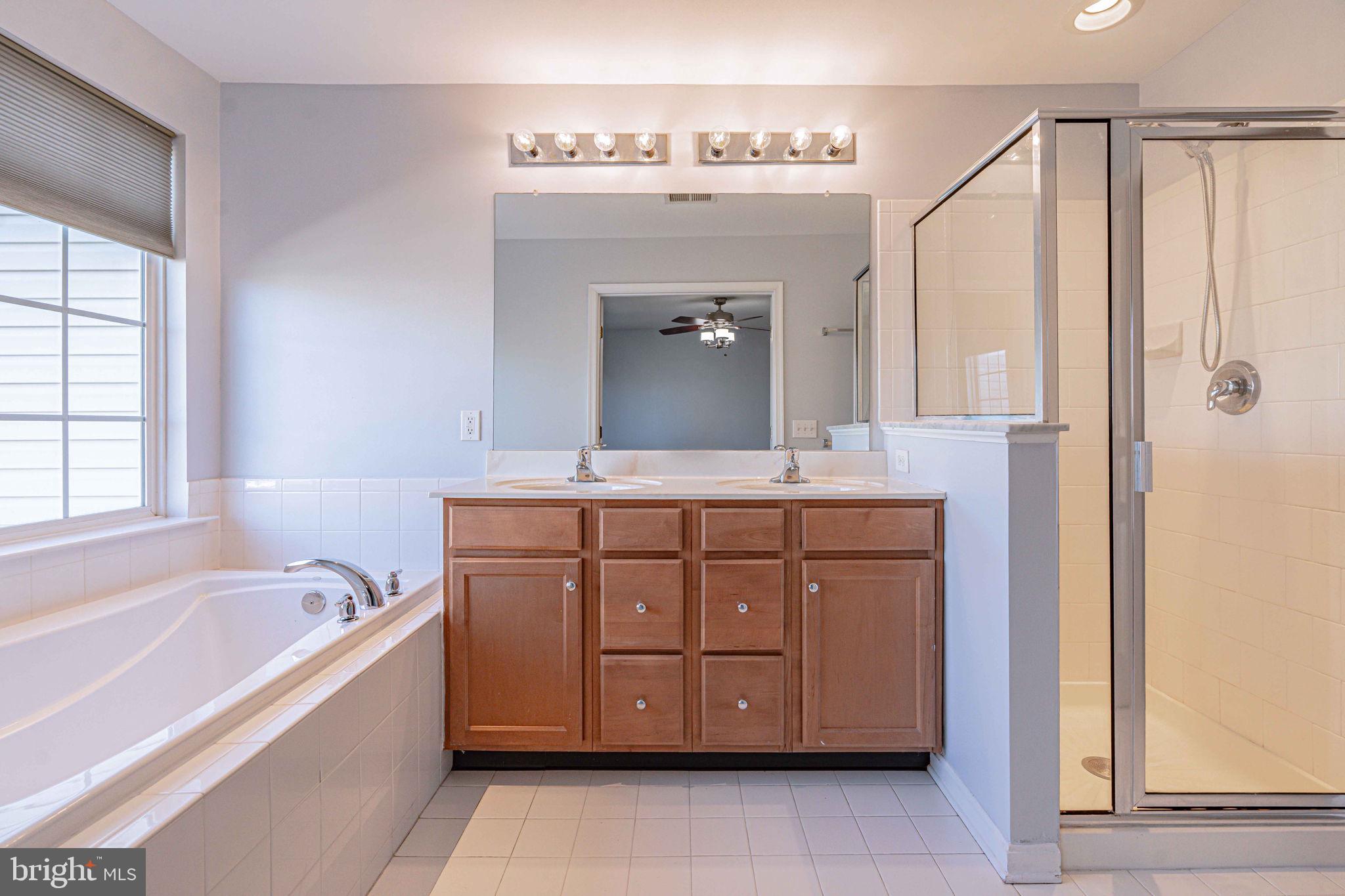 VISTAS AT GREEN HILL - Residential