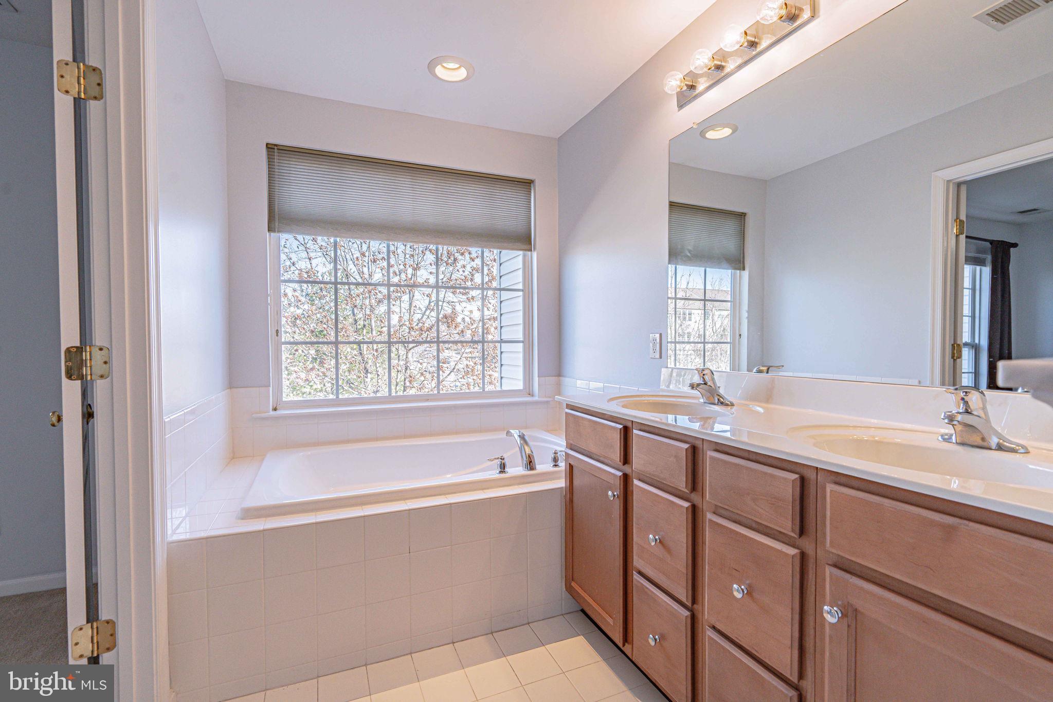 VISTAS AT GREEN HILL - Residential