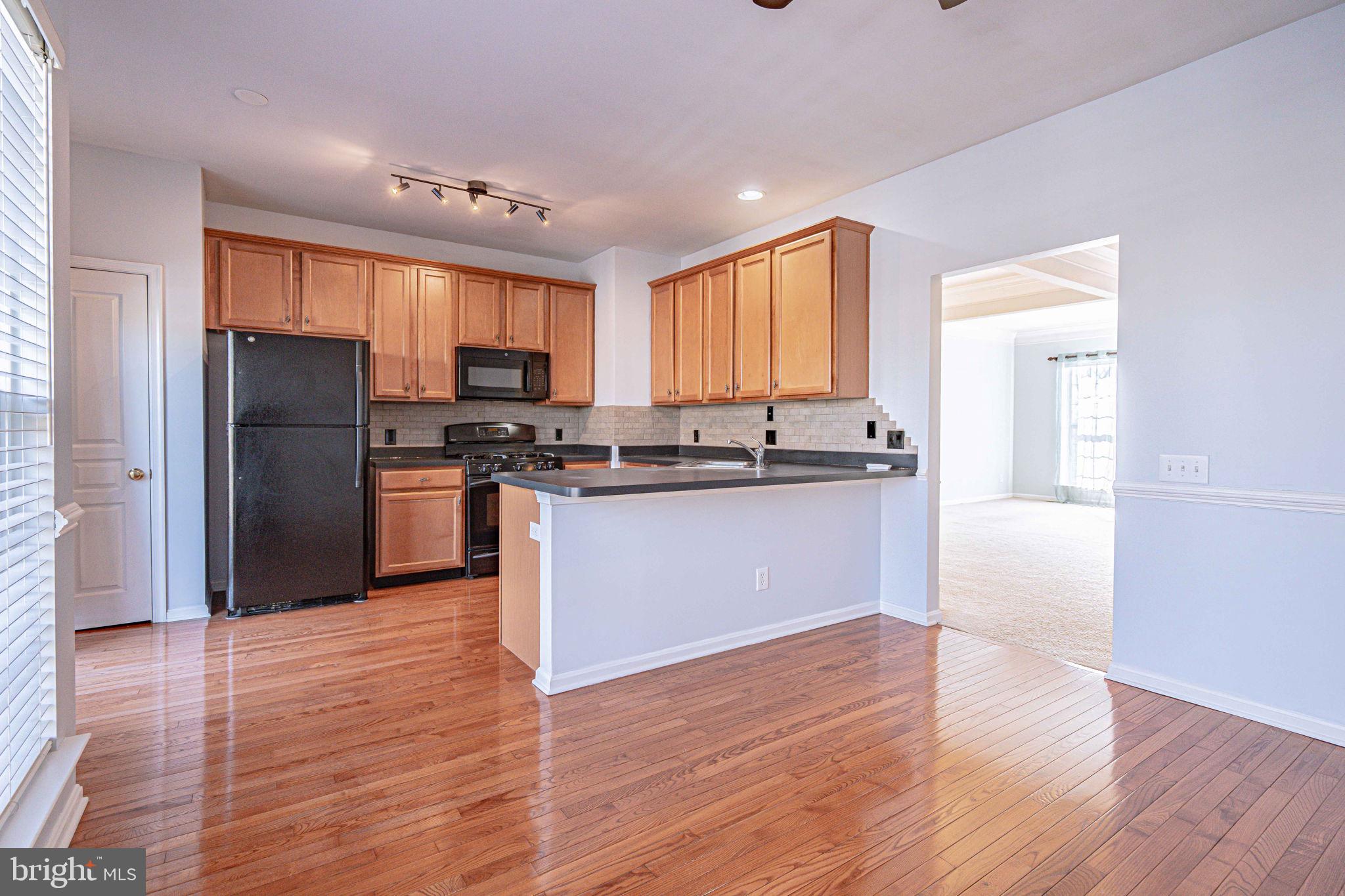 VISTAS AT GREEN HILL - Residential