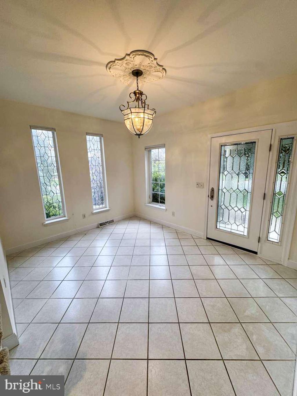 Photo of 701 Woodfield Drive, LITITZ, PA 17543 (MLS # PALA2079606)