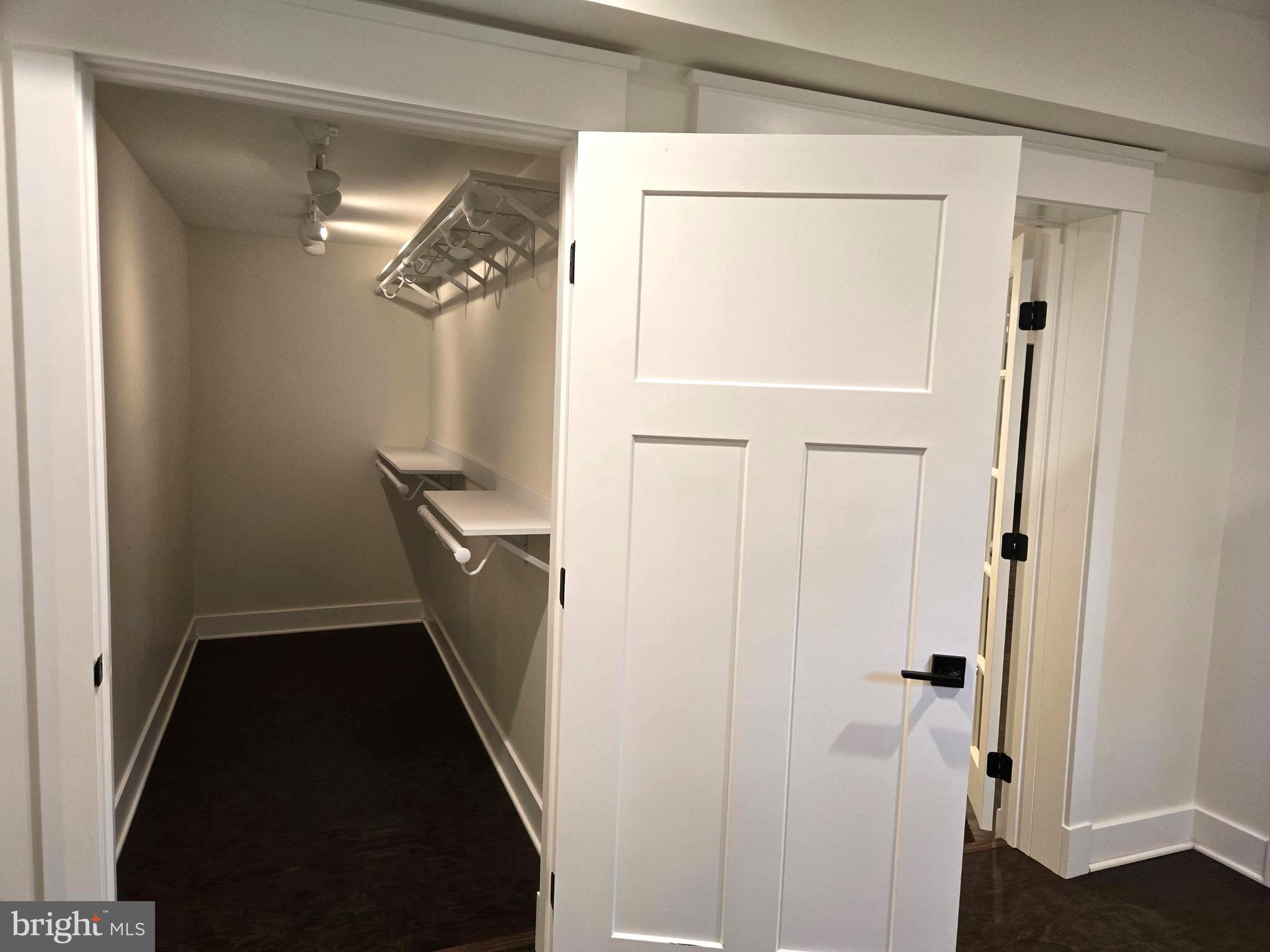 CHARTWELL - Residential