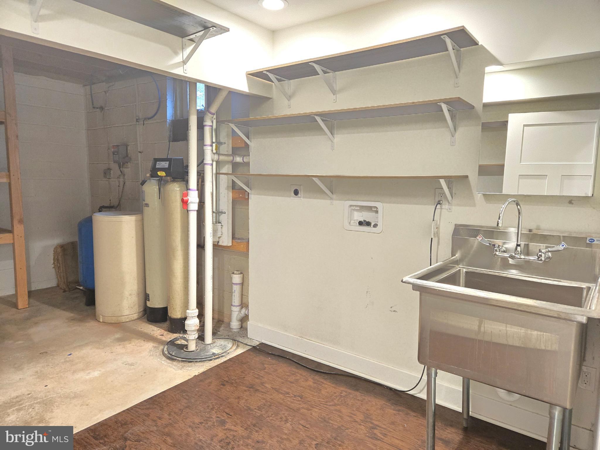 CHARTWELL - Residential