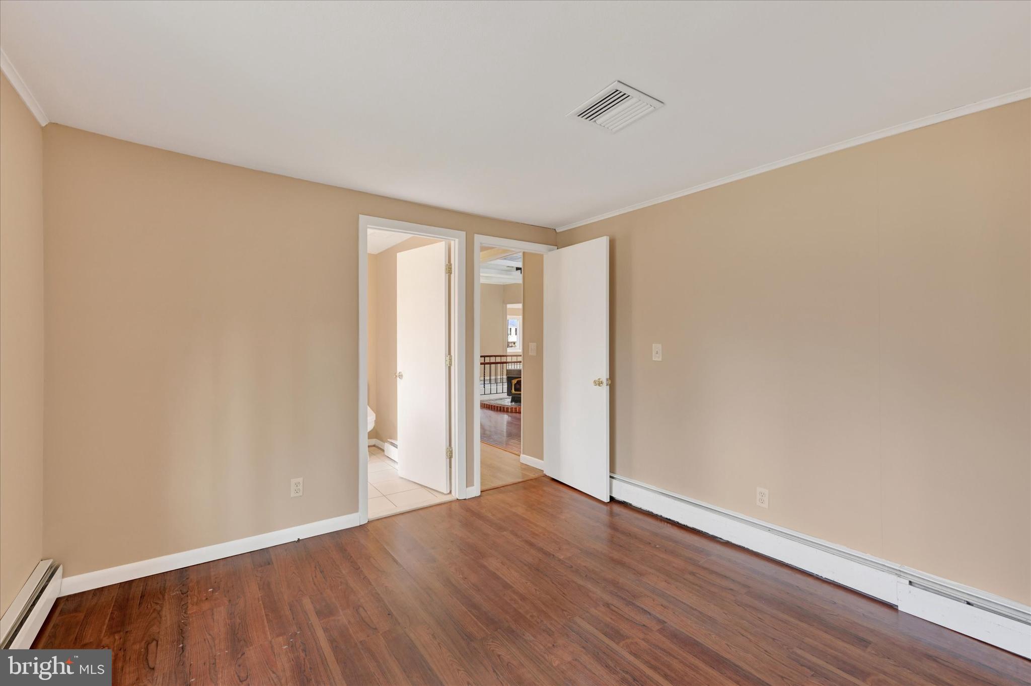 CHARTWELL - Residential