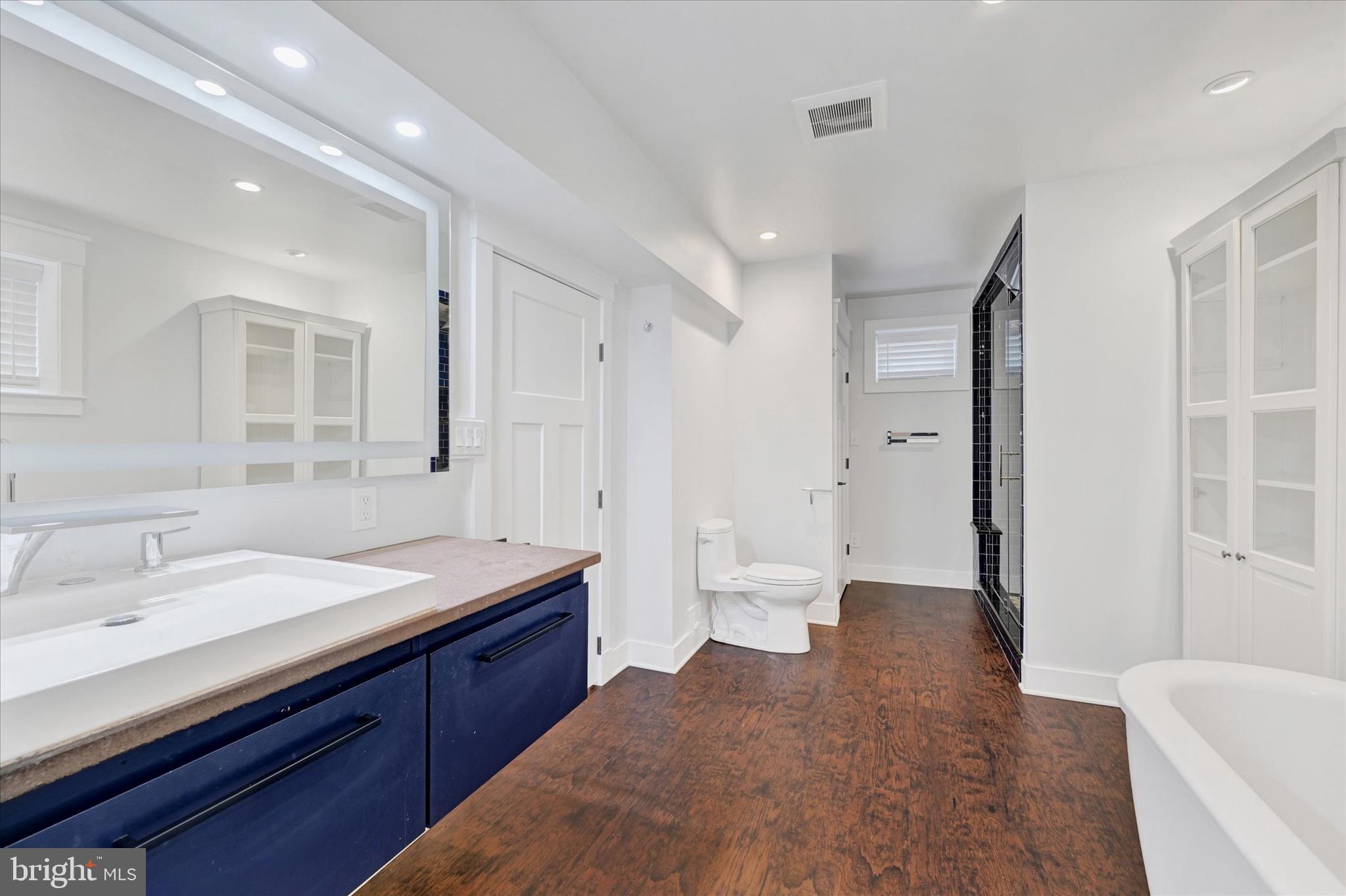 CHARTWELL - Residential