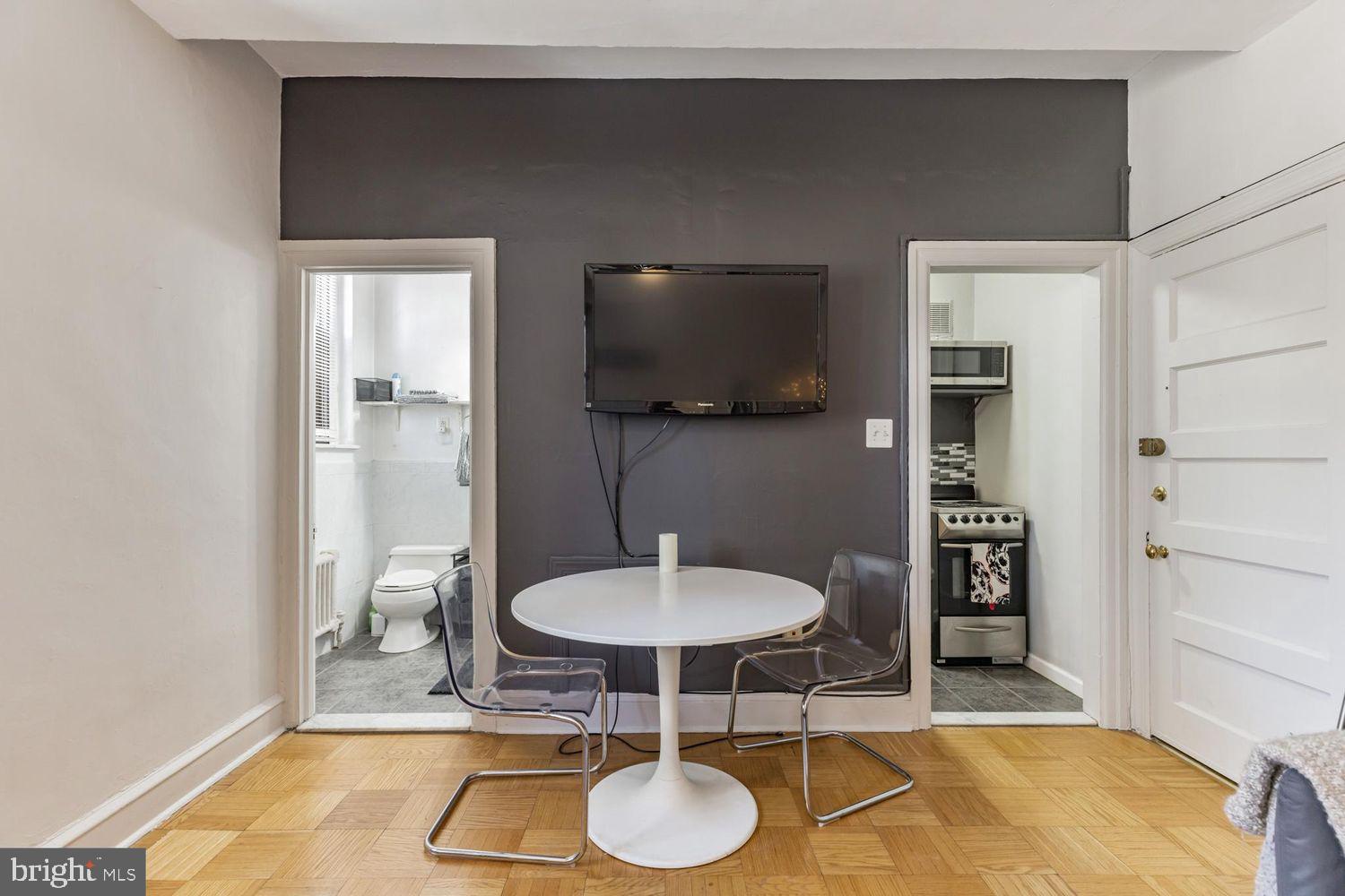 WASHINGTON SQ WEST - Residential