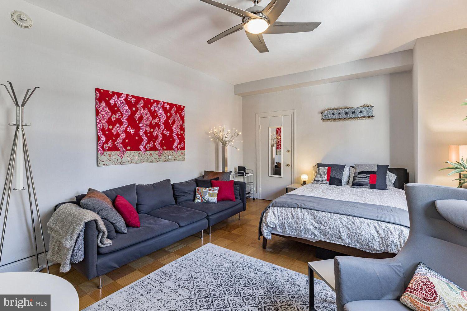 WASHINGTON SQ WEST - Residential