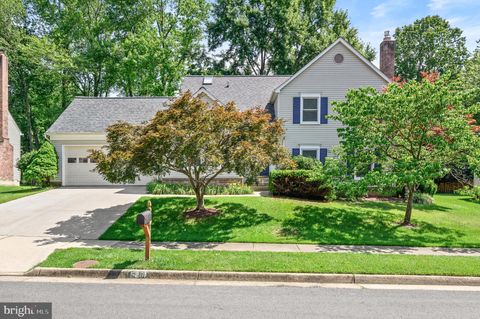5261 DUNLEIGH DRIVE BURKE VA 22015