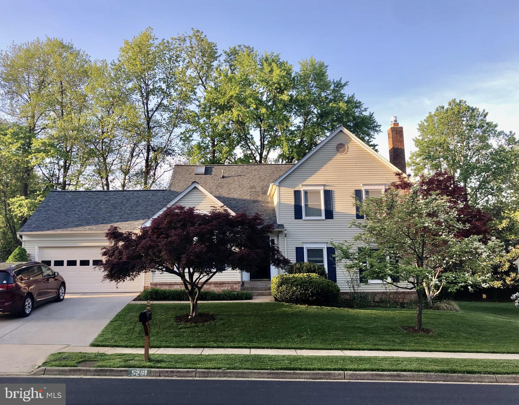 5261 DUNLEIGH DRIVE