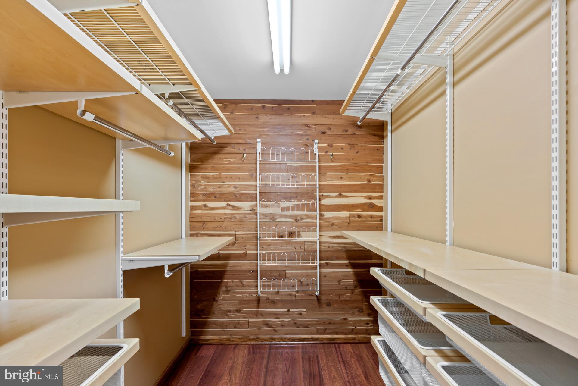 WALKERS CHOICE - Residential