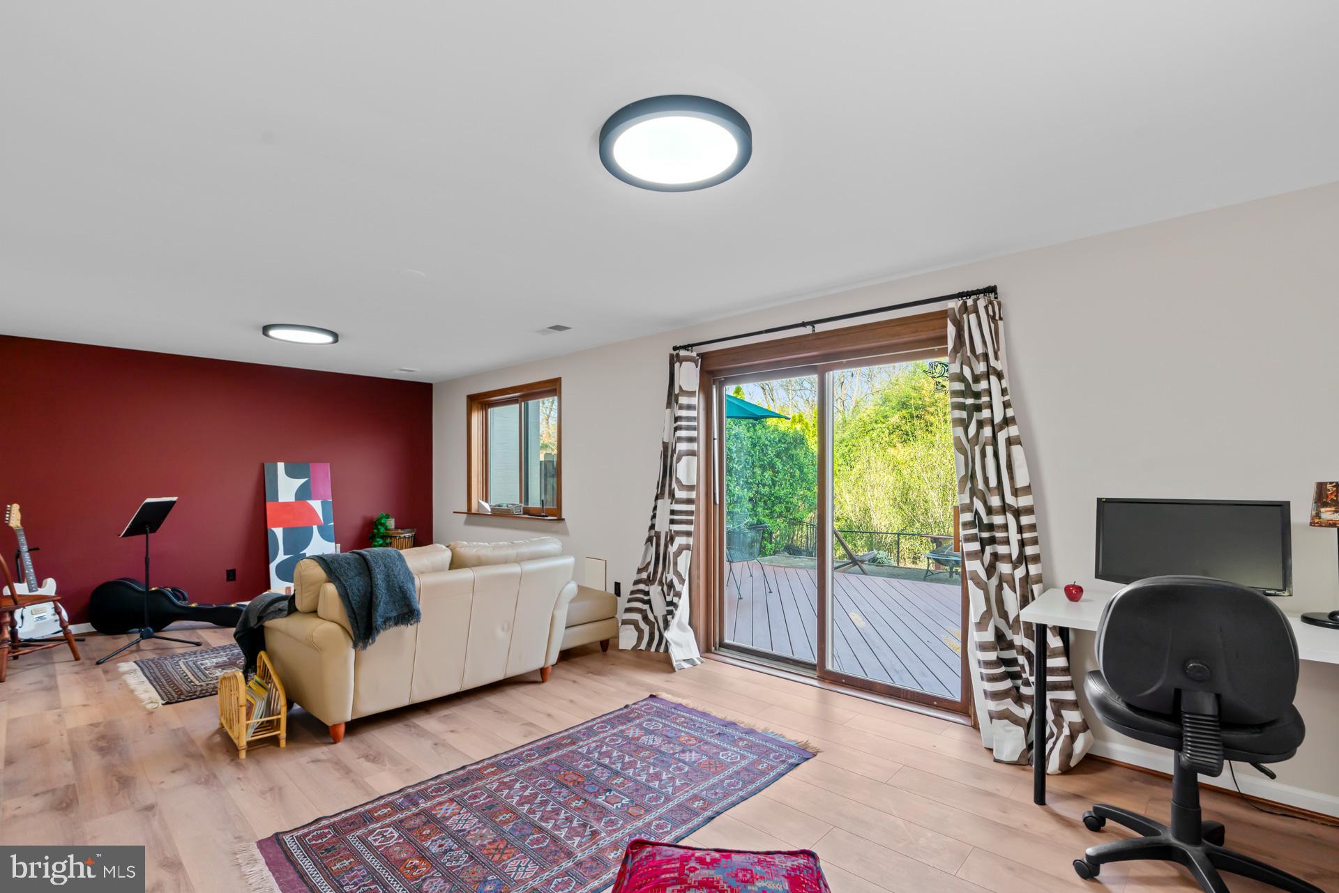 WALKERS CHOICE - Residential