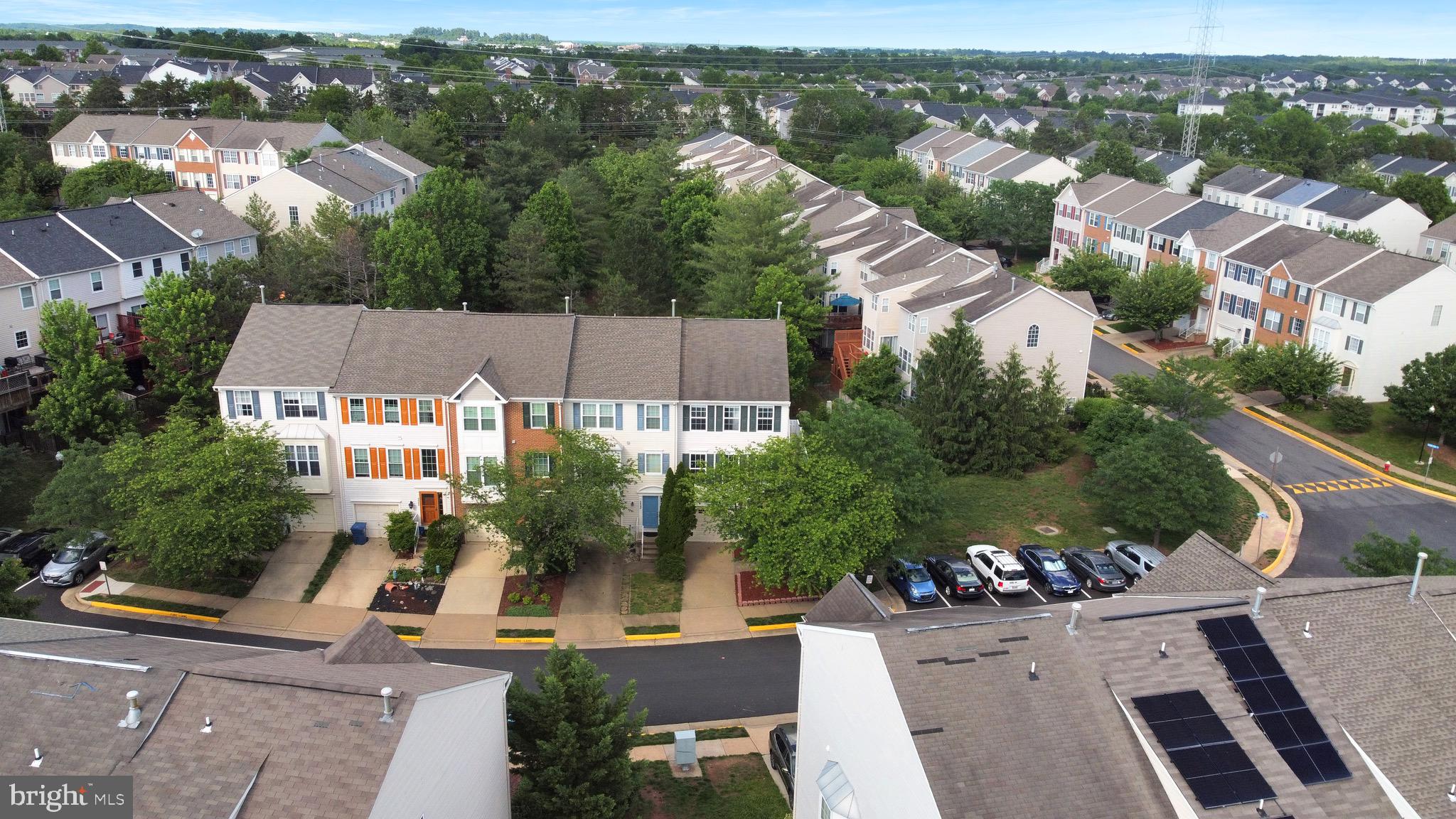 ASHBURN VILLAGE - Residential Lease