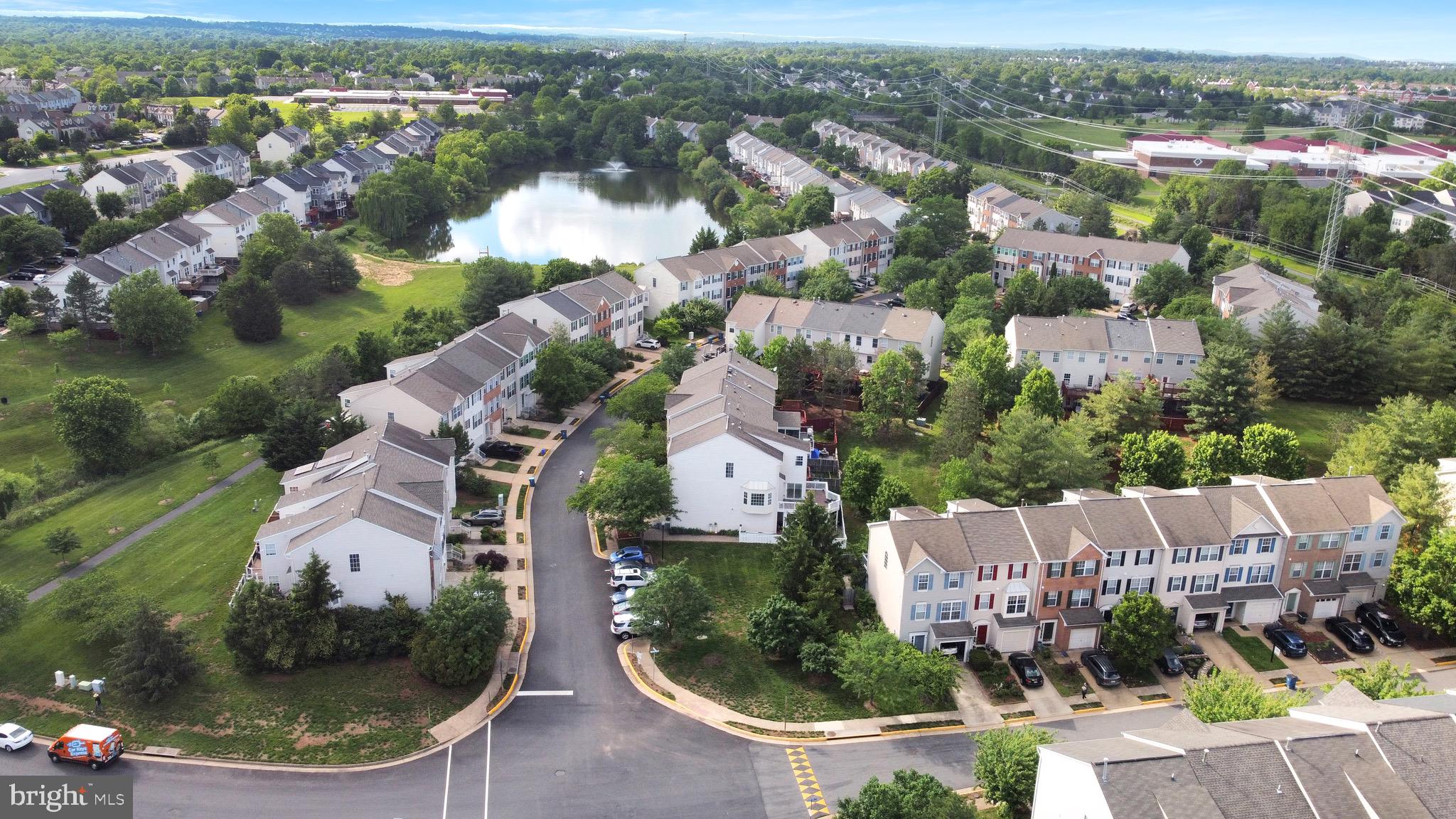 ASHBURN VILLAGE - Residential Lease