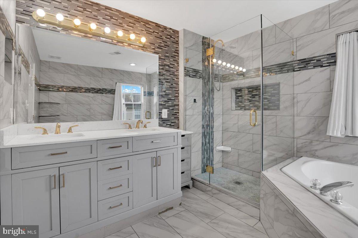 ASHBURN VILLAGE - Residential Lease