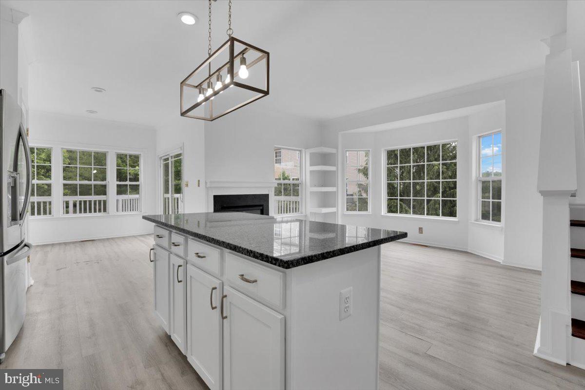 ASHBURN VILLAGE - Residential Lease