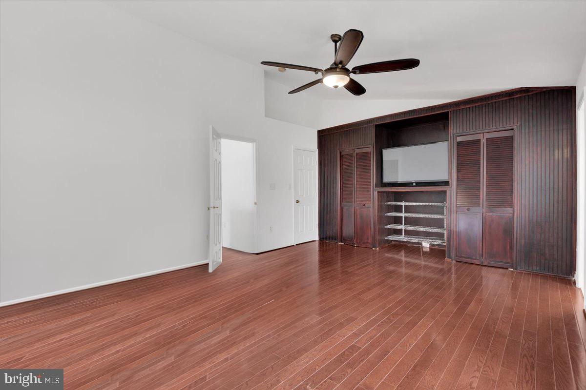 ASHBURN VILLAGE - Residential Lease