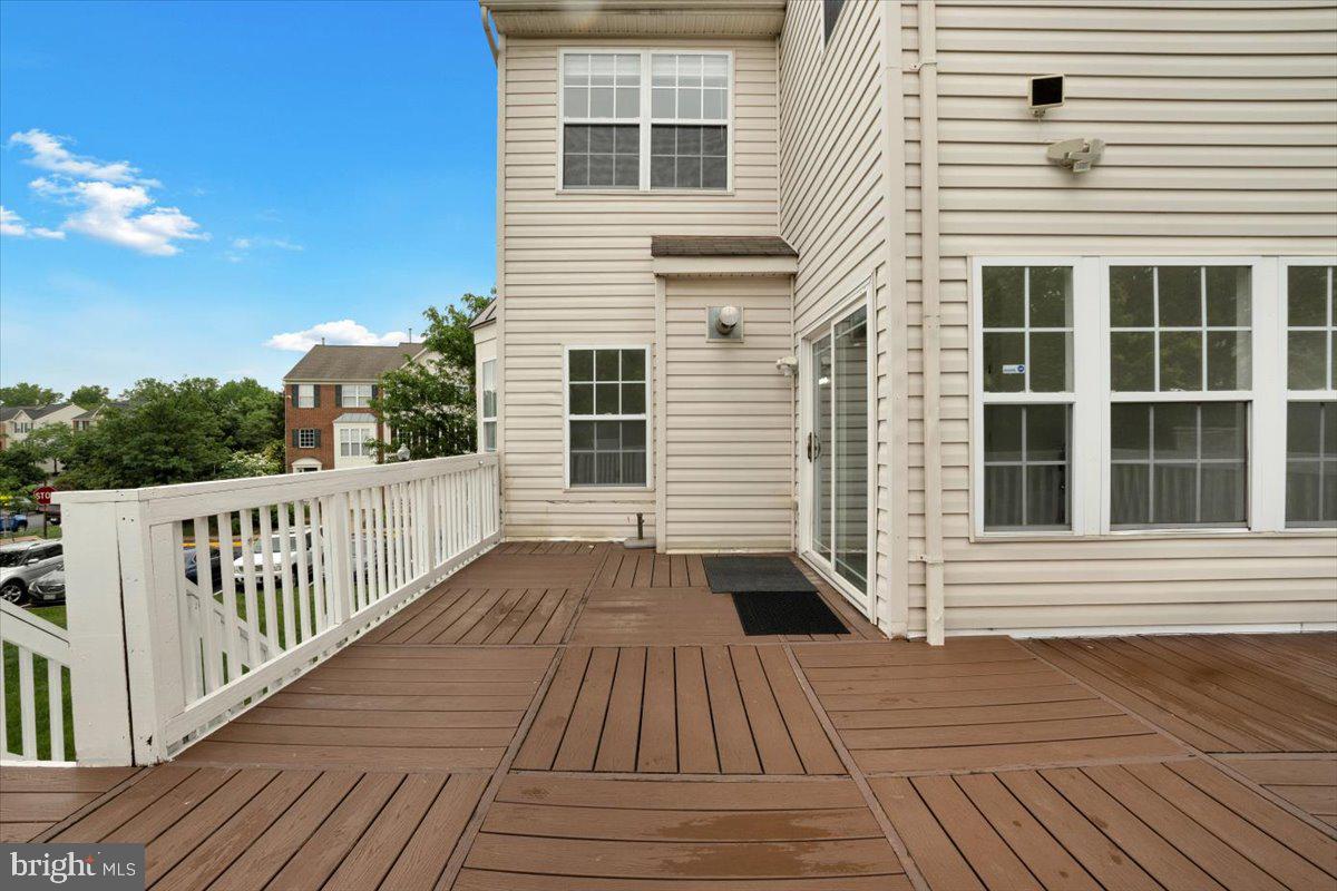 ASHBURN VILLAGE - Residential Lease