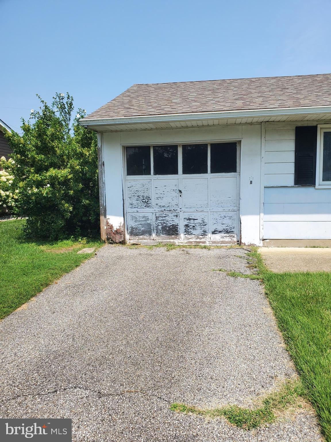 708 DONALD DRIVE