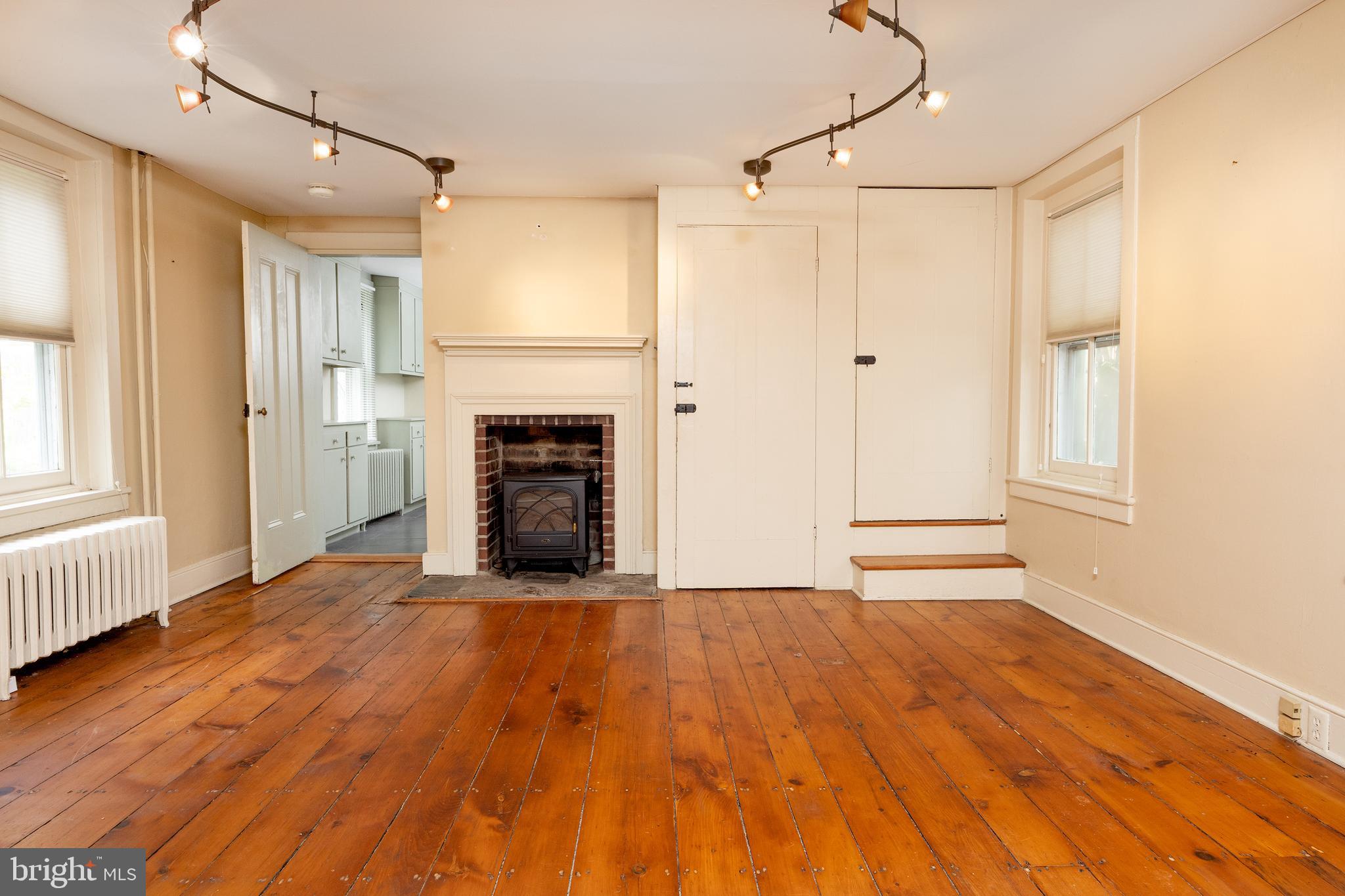 DOYLESTOWN BORO - Residential