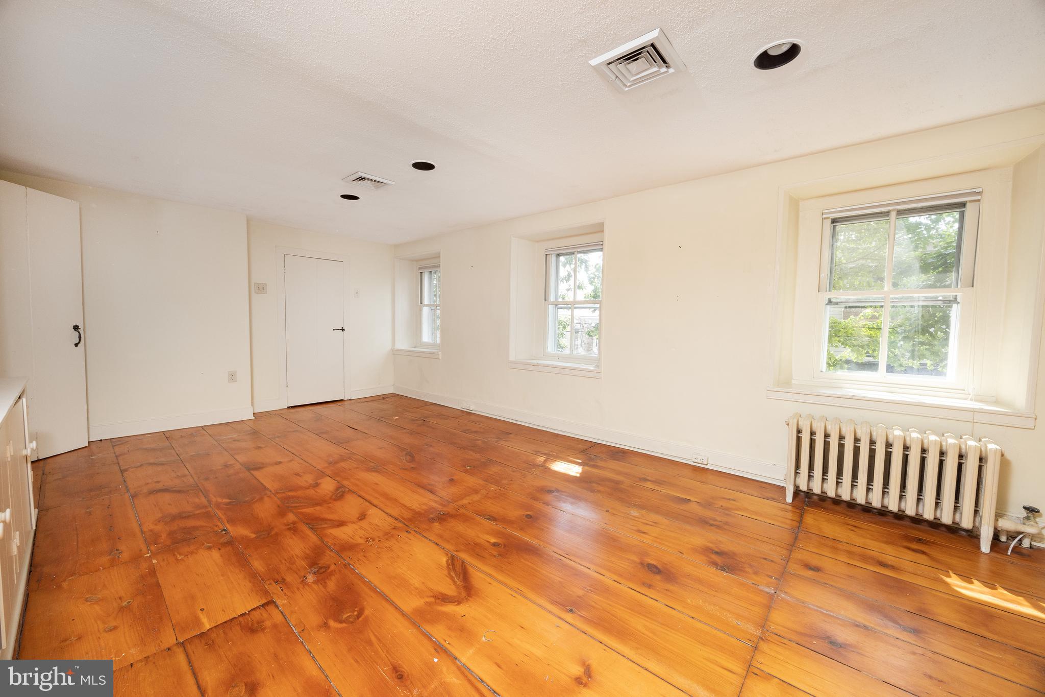 DOYLESTOWN BORO - Residential