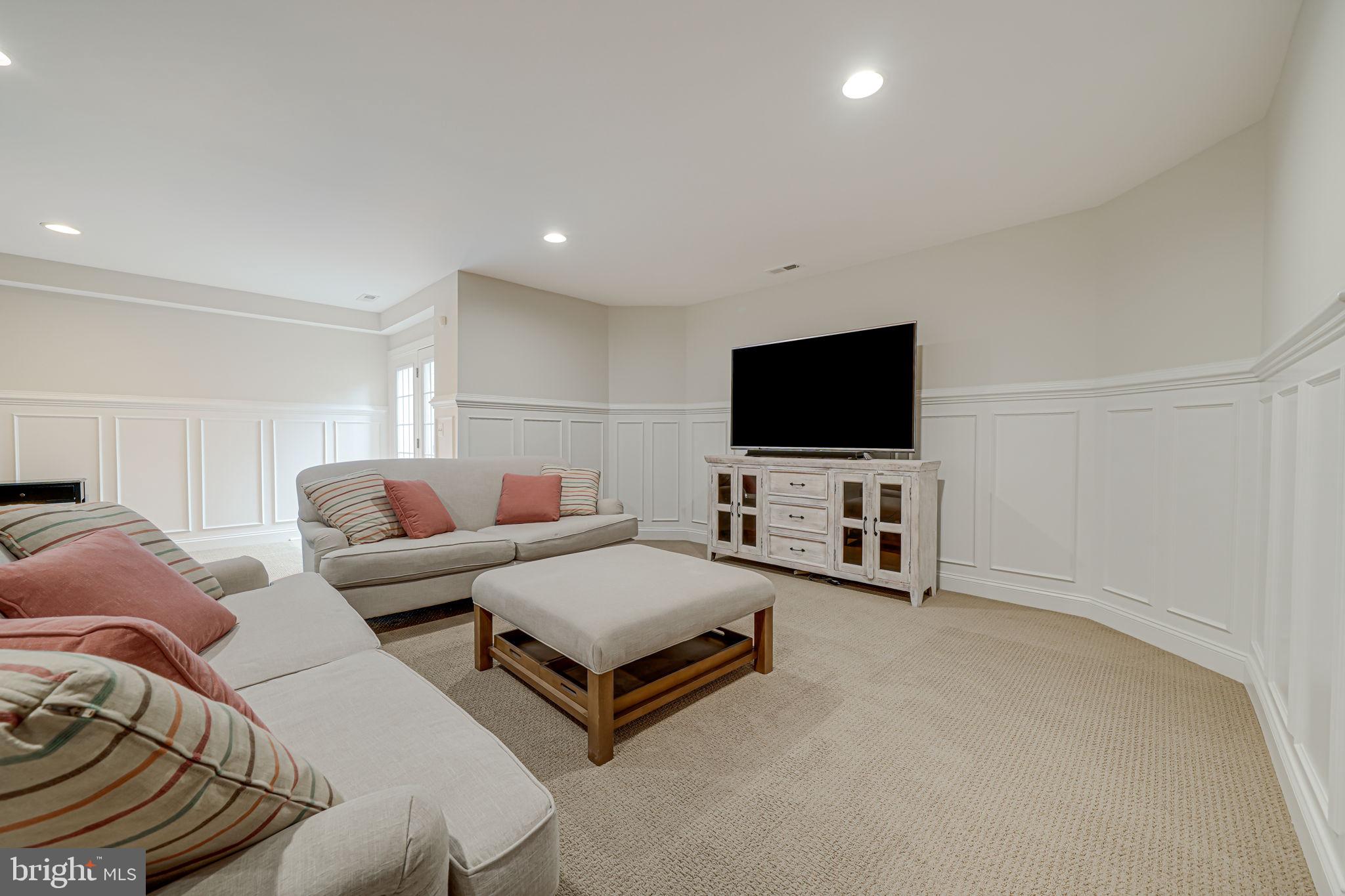 RASPBERRY FALLS - Residential