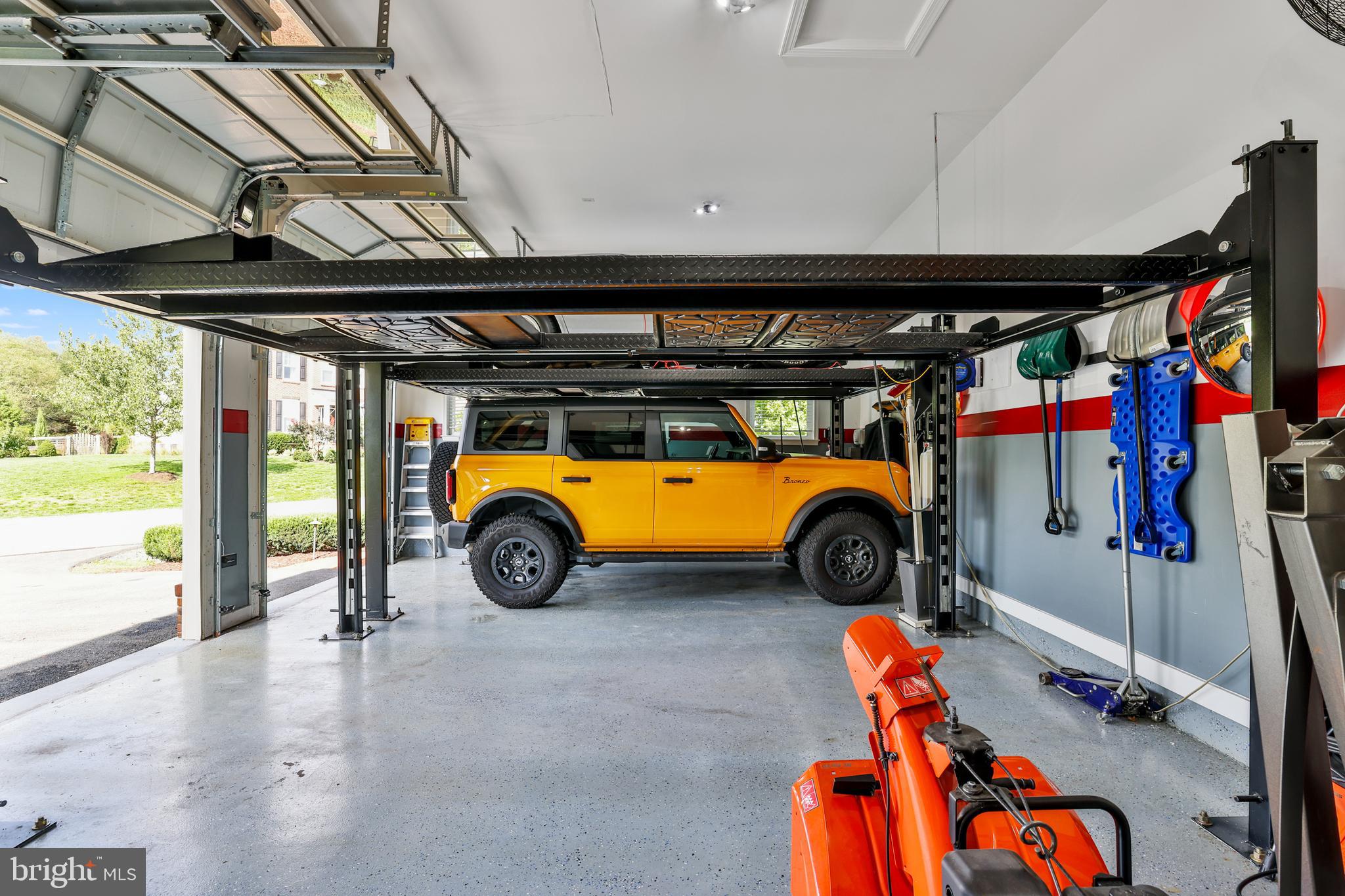 RASPBERRY FALLS - Residential