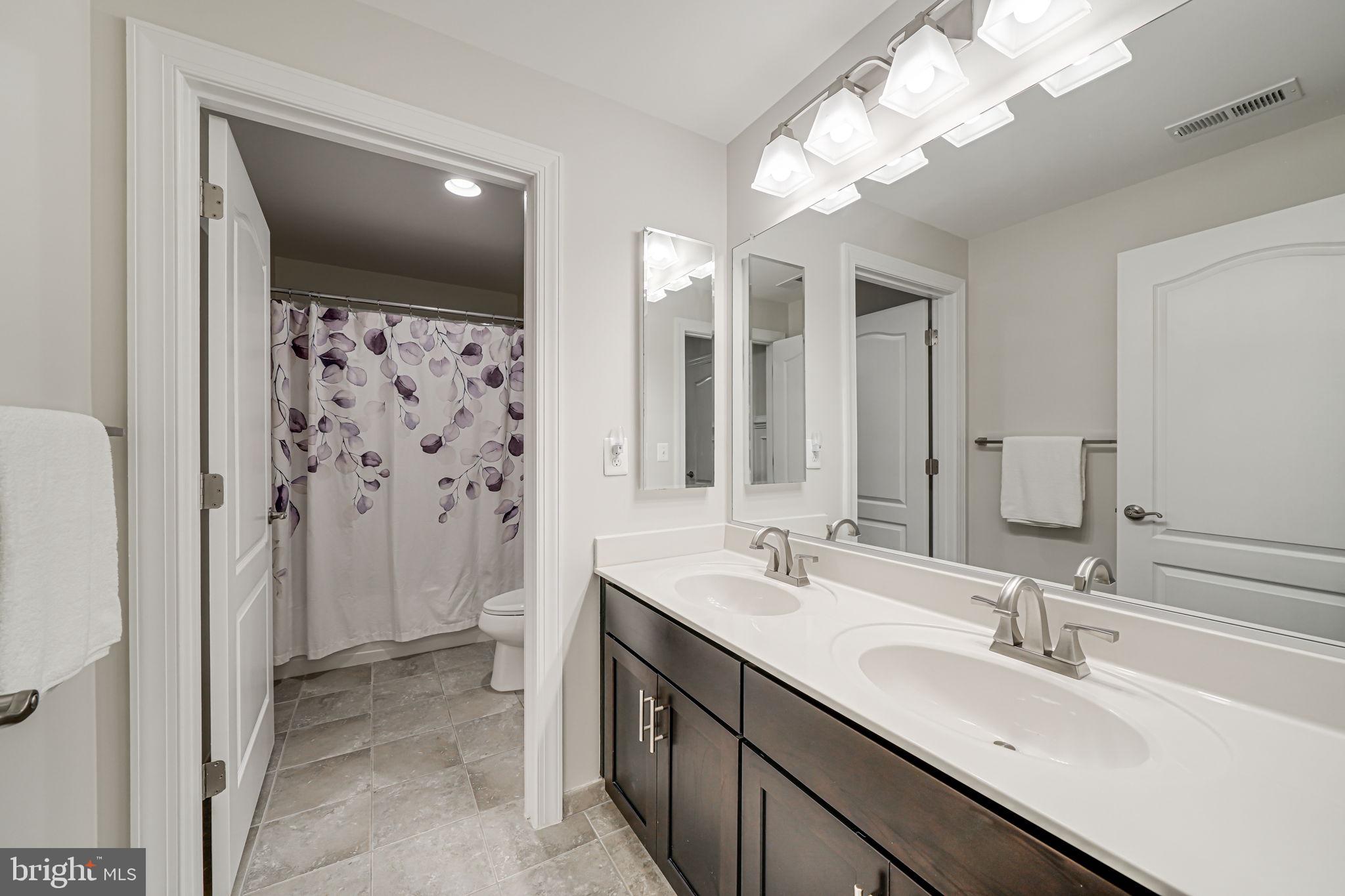 RASPBERRY FALLS - Residential