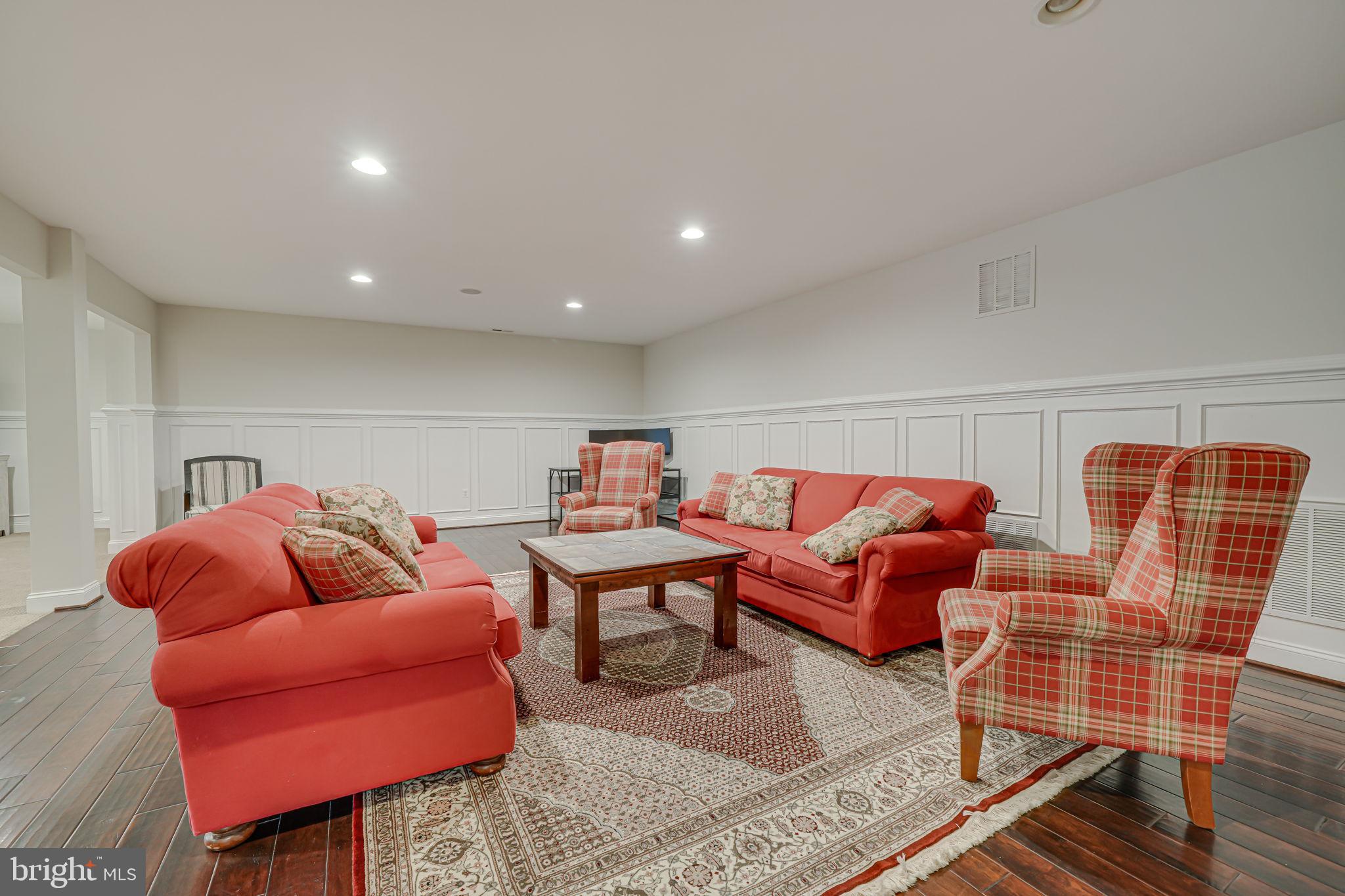 RASPBERRY FALLS - Residential