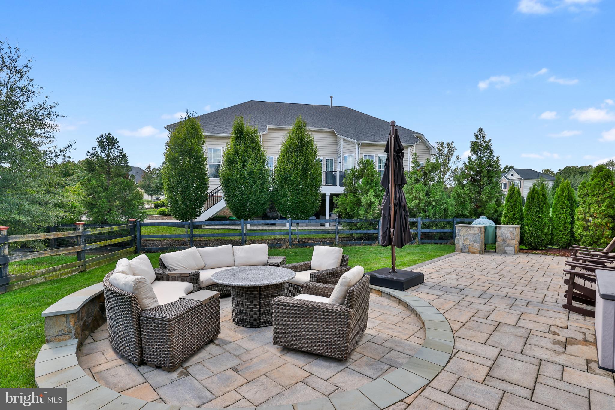 RASPBERRY FALLS - Residential