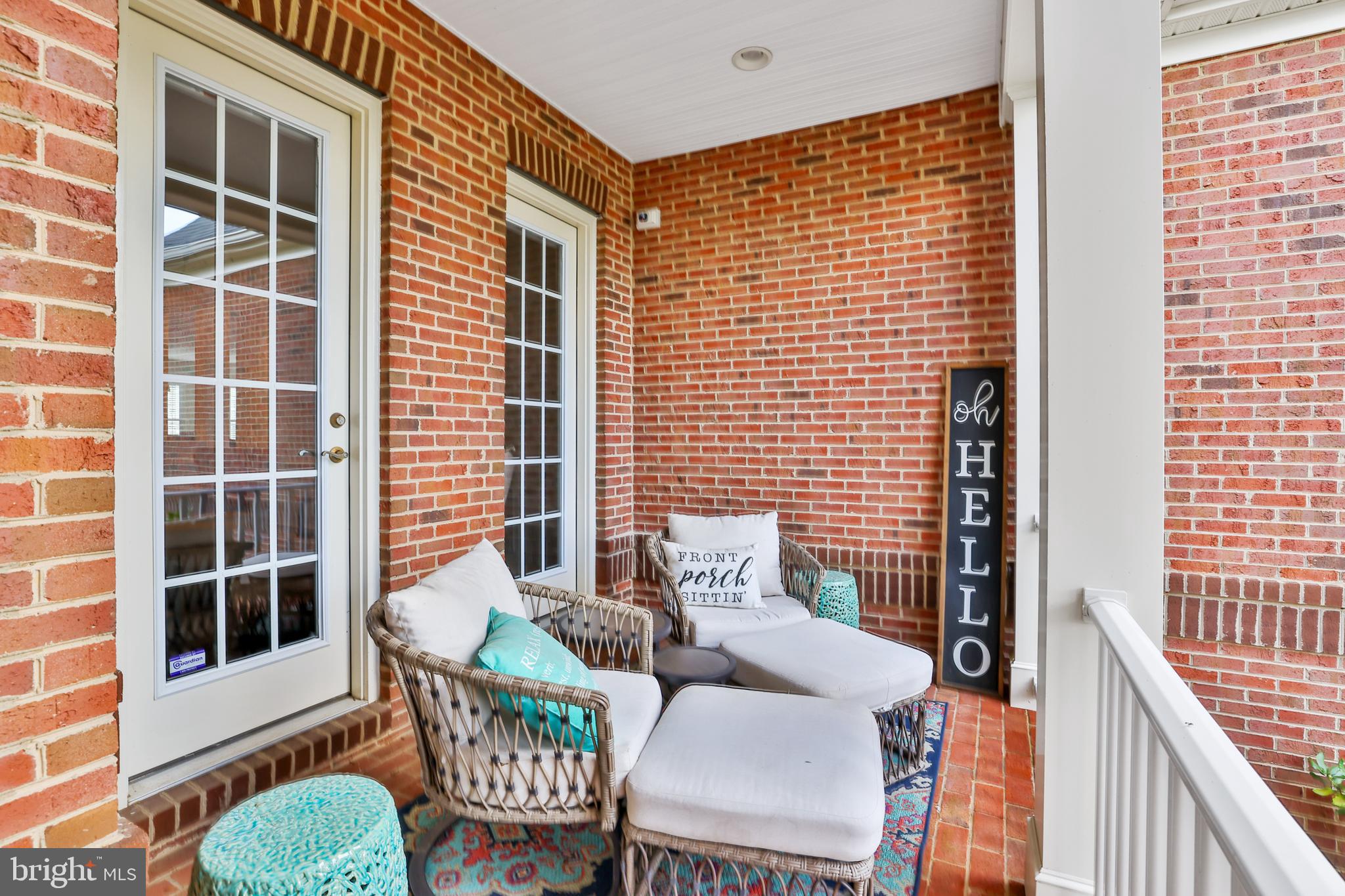 RASPBERRY FALLS - Residential