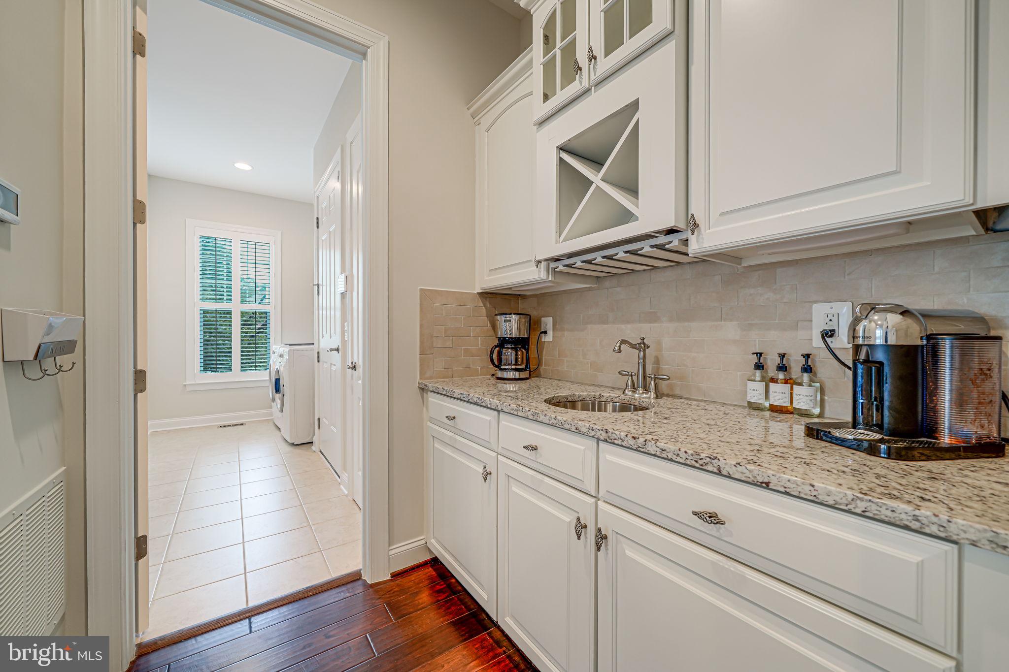 RASPBERRY FALLS - Residential