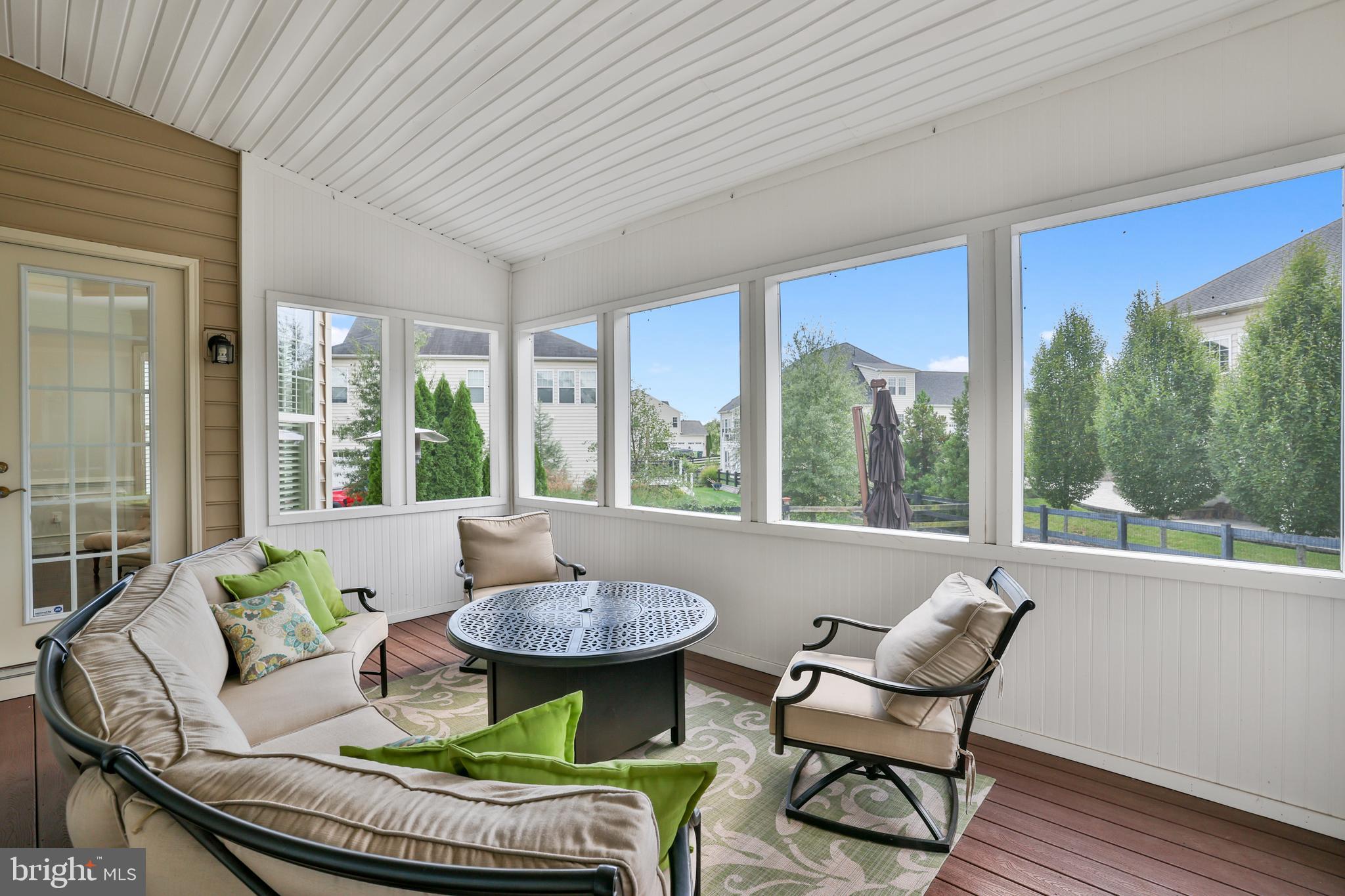 RASPBERRY FALLS - Residential