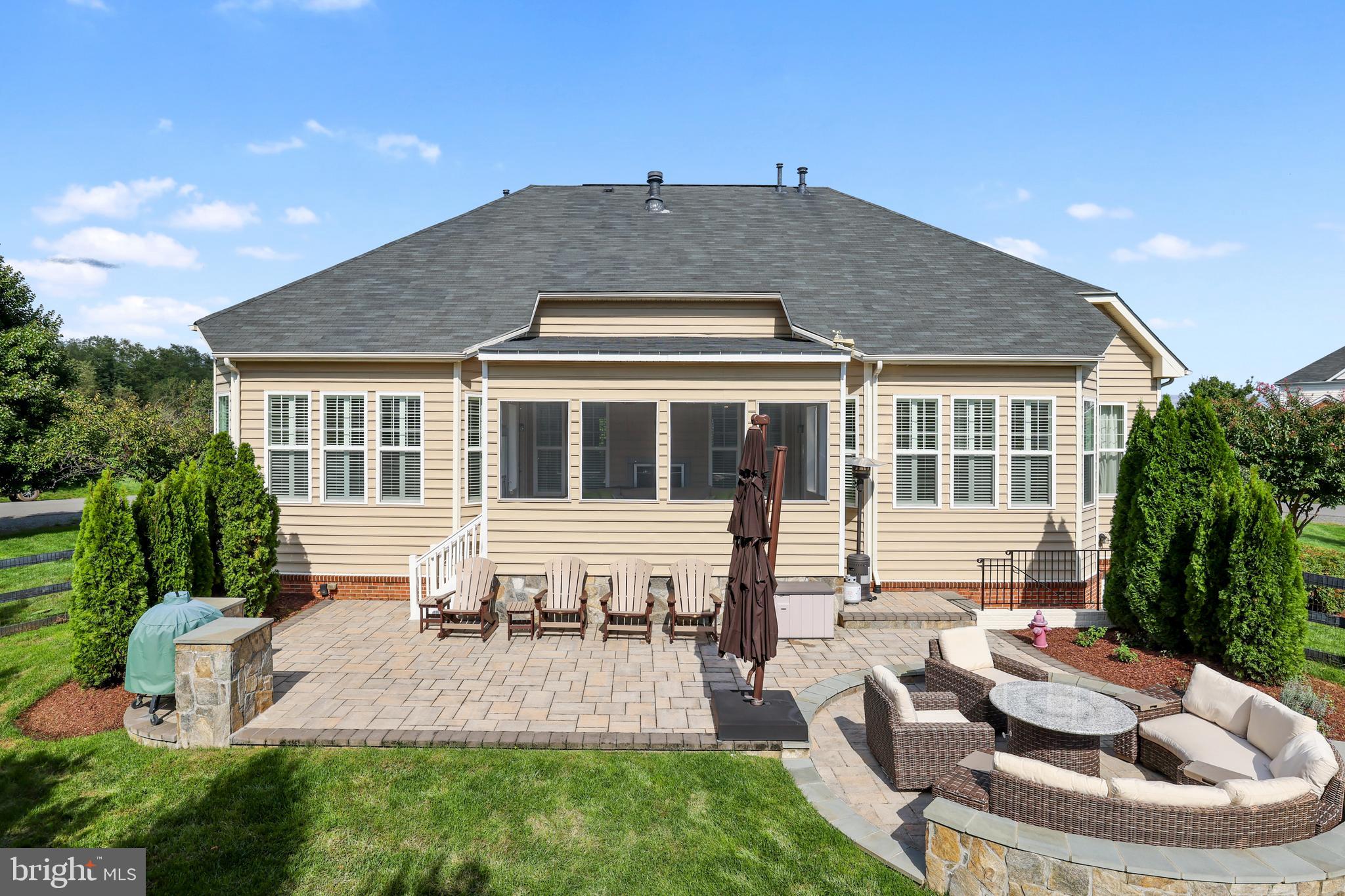 RASPBERRY FALLS - Residential